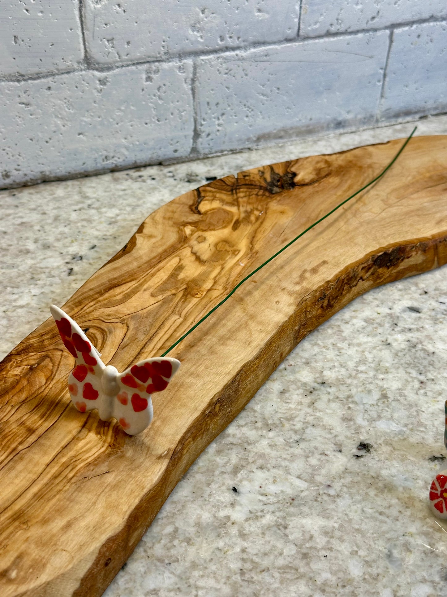 Manufaktura, Midnight Daisy, Butterfly on a Stick