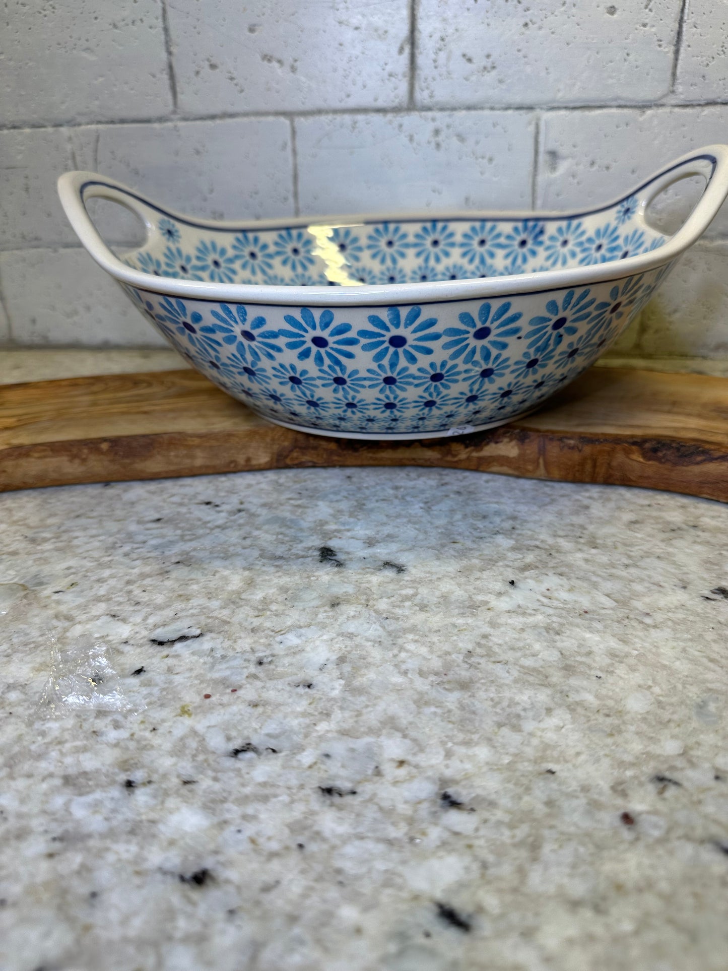 Zaklady Polish Pottery, Blue Daisy Delight, Baker/ Bowl with Handles