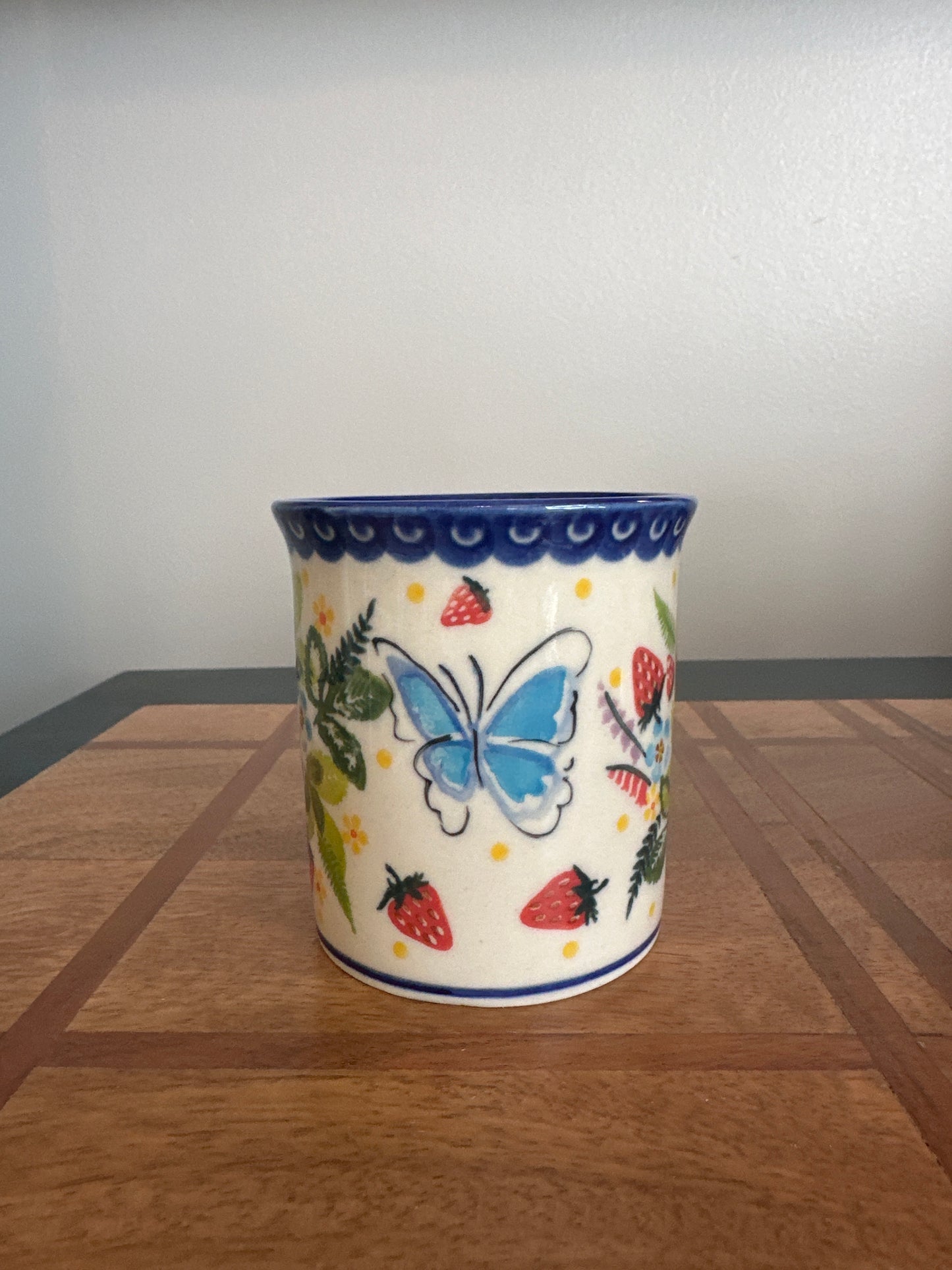 Kalich Polish Pottery Strawberry Fields and Butterfly 8 oz Straight Mug