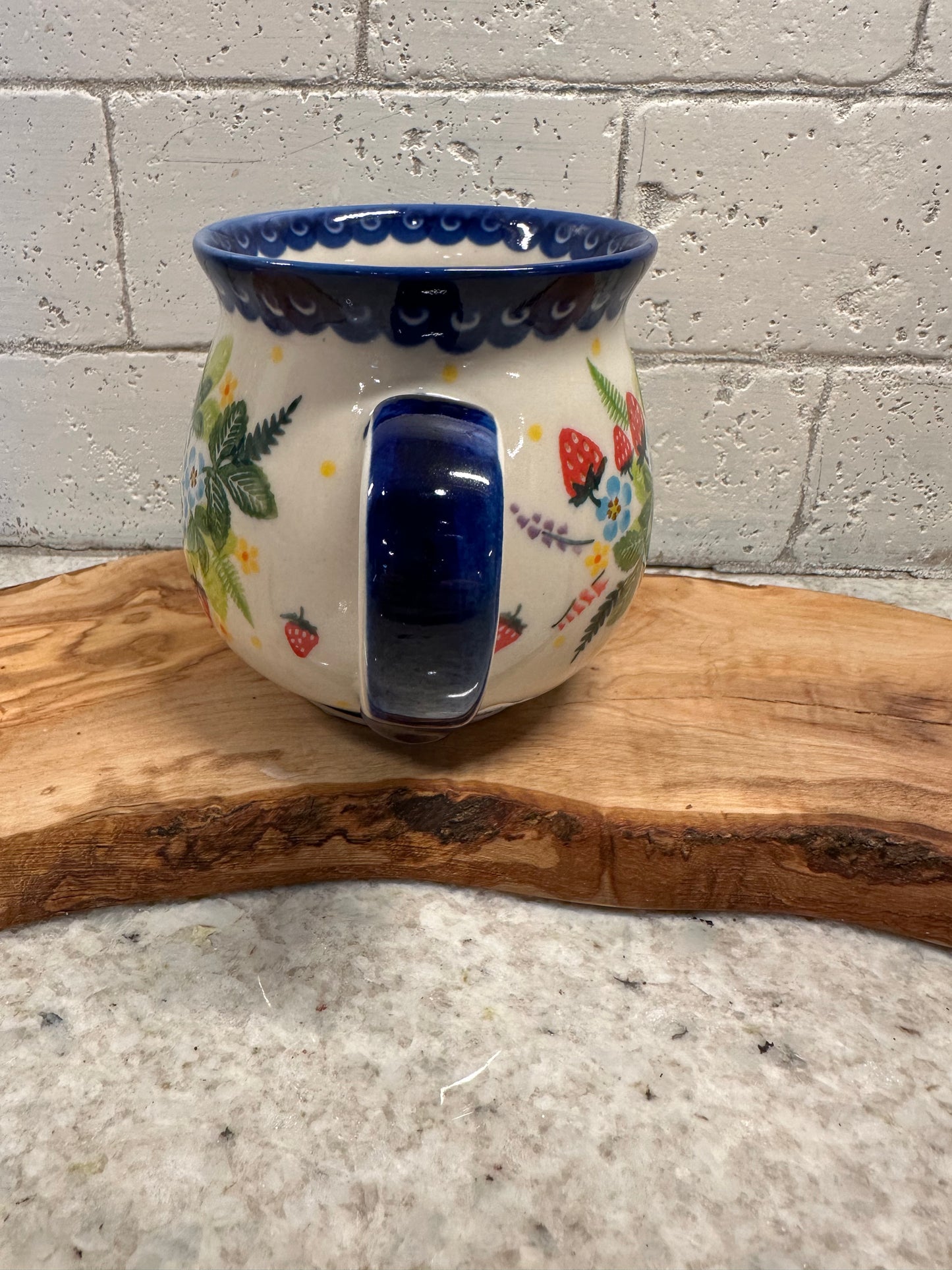 Kalich Polish Pottery, Strawberry Butterfly XL Bubble Mug, 19 oz