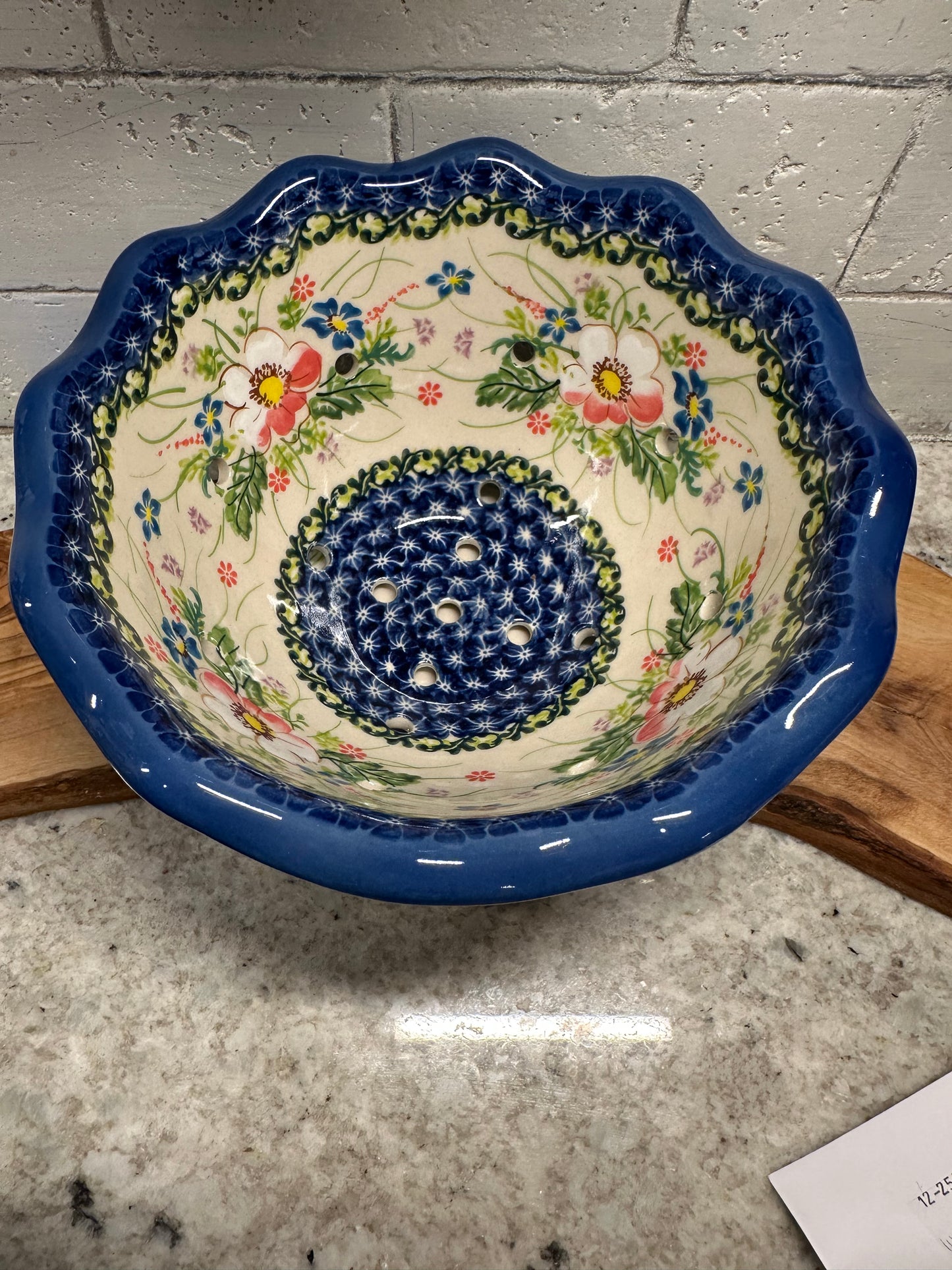Kalich Polish Pottery, Signature Unikat Art Level 2, Berry Bowl/Colander w/Plate