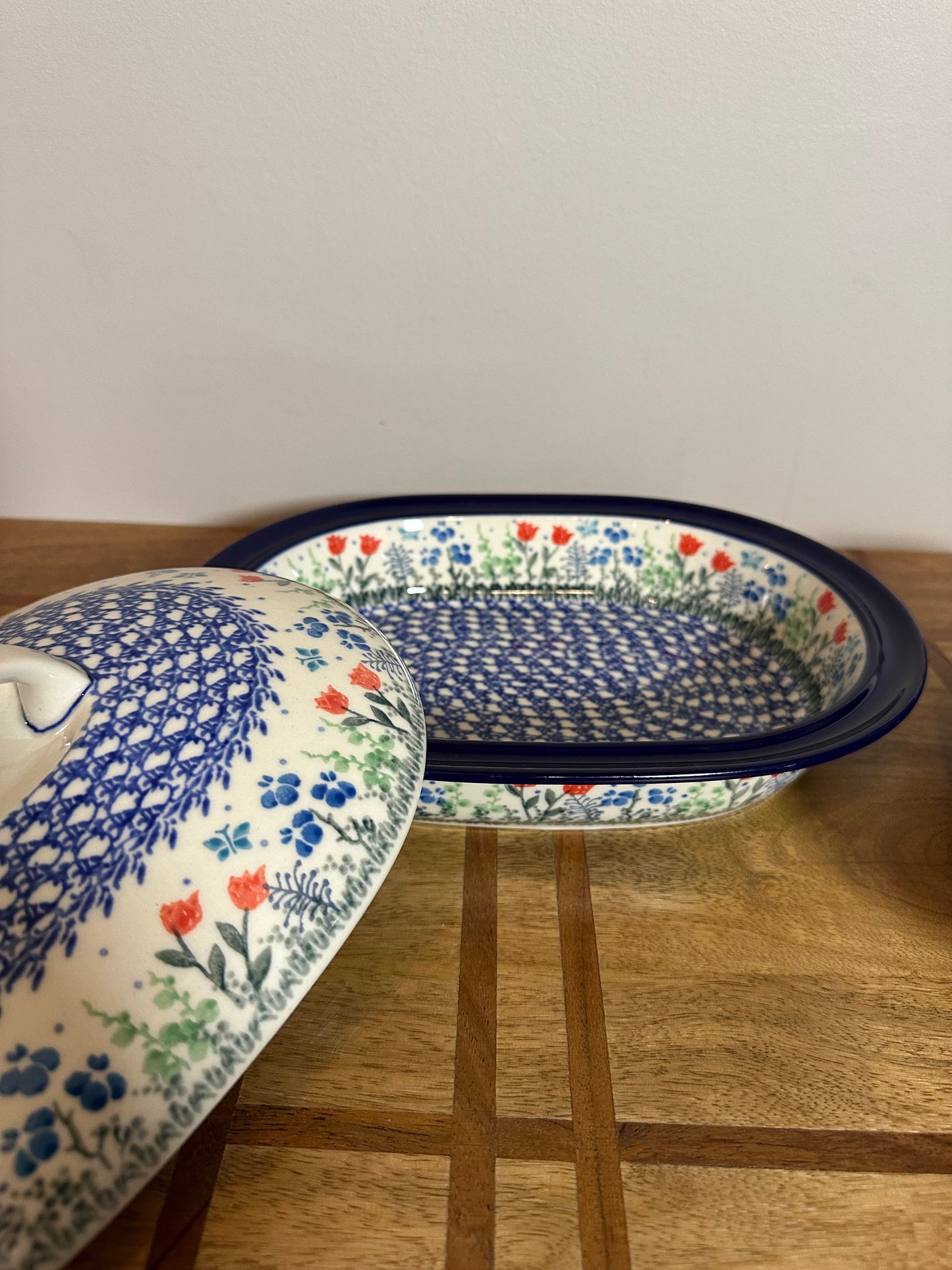 Ceramika Artystyczna, Flowers and Butterflies, Medium Covered Baker