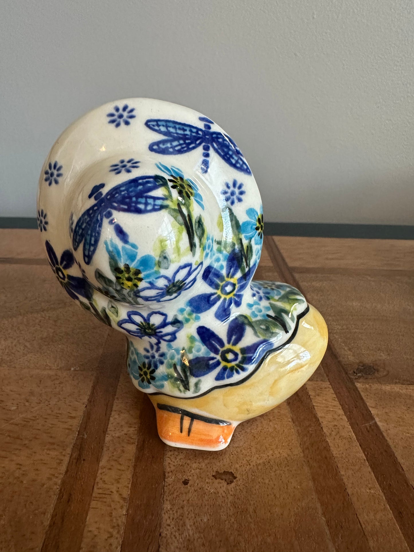 Vena Polish Pottery, Dragonfly Delight Duck in Hat