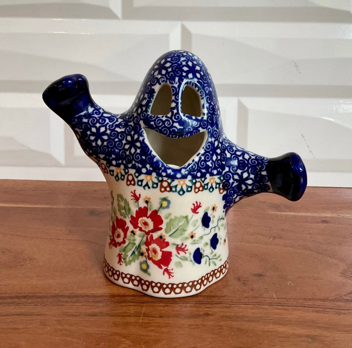 Manufaktura Polish Pottery, Lidia Luminary Ghost