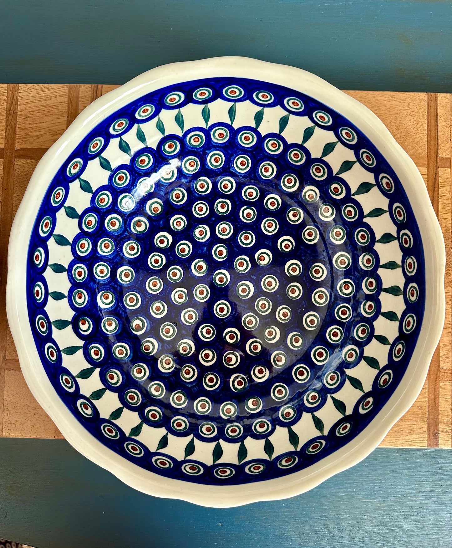 Preowned- Wavy Bowl 11", Traditional Peacock Leaves
