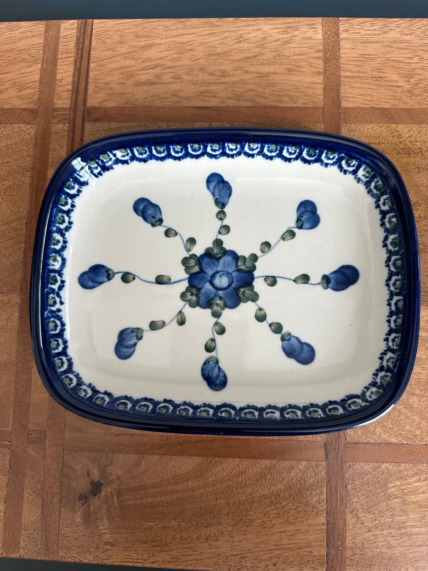 Preowned- Zaklady 7" x 5.75" Blue Floral Tray