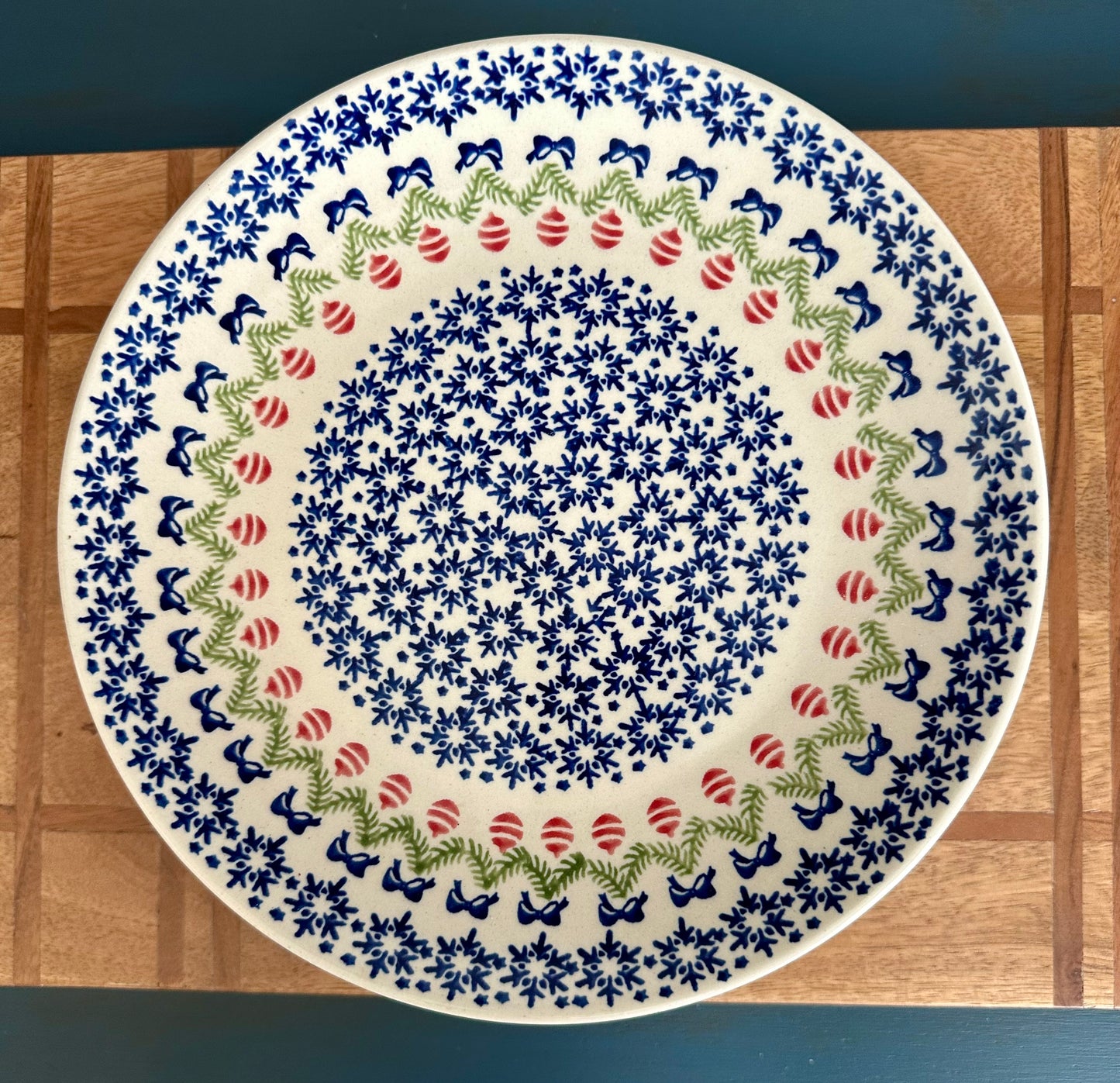 Preowned- Manufaktura Polish Pottery, Pedestal Cake Stand, Christmas Snowflakes & Ornaments