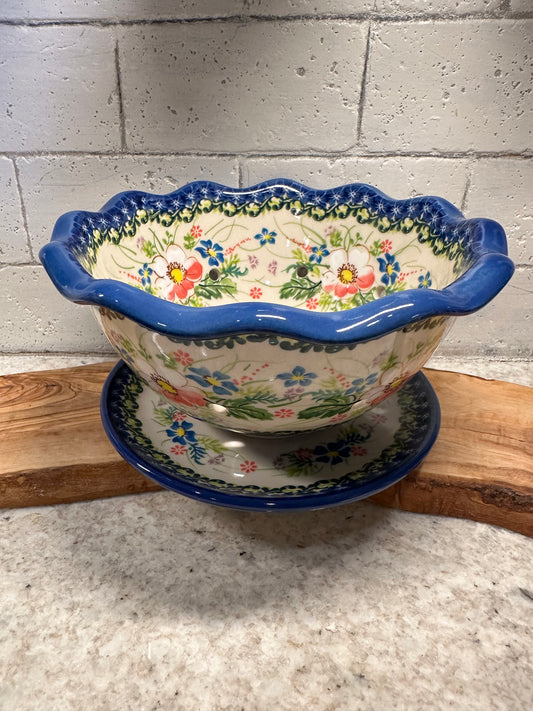 Kalich Polish Pottery, Signature Unikat Art Level 2, Berry Bowl/Colander w/Plate