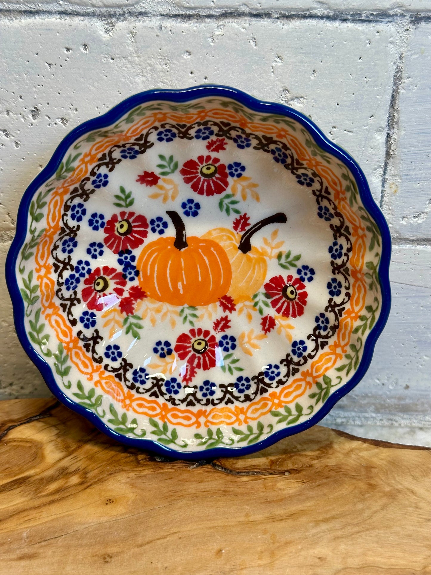 Manufaktura, Pumpkin Patch, Scalloped Bowl 4.7"