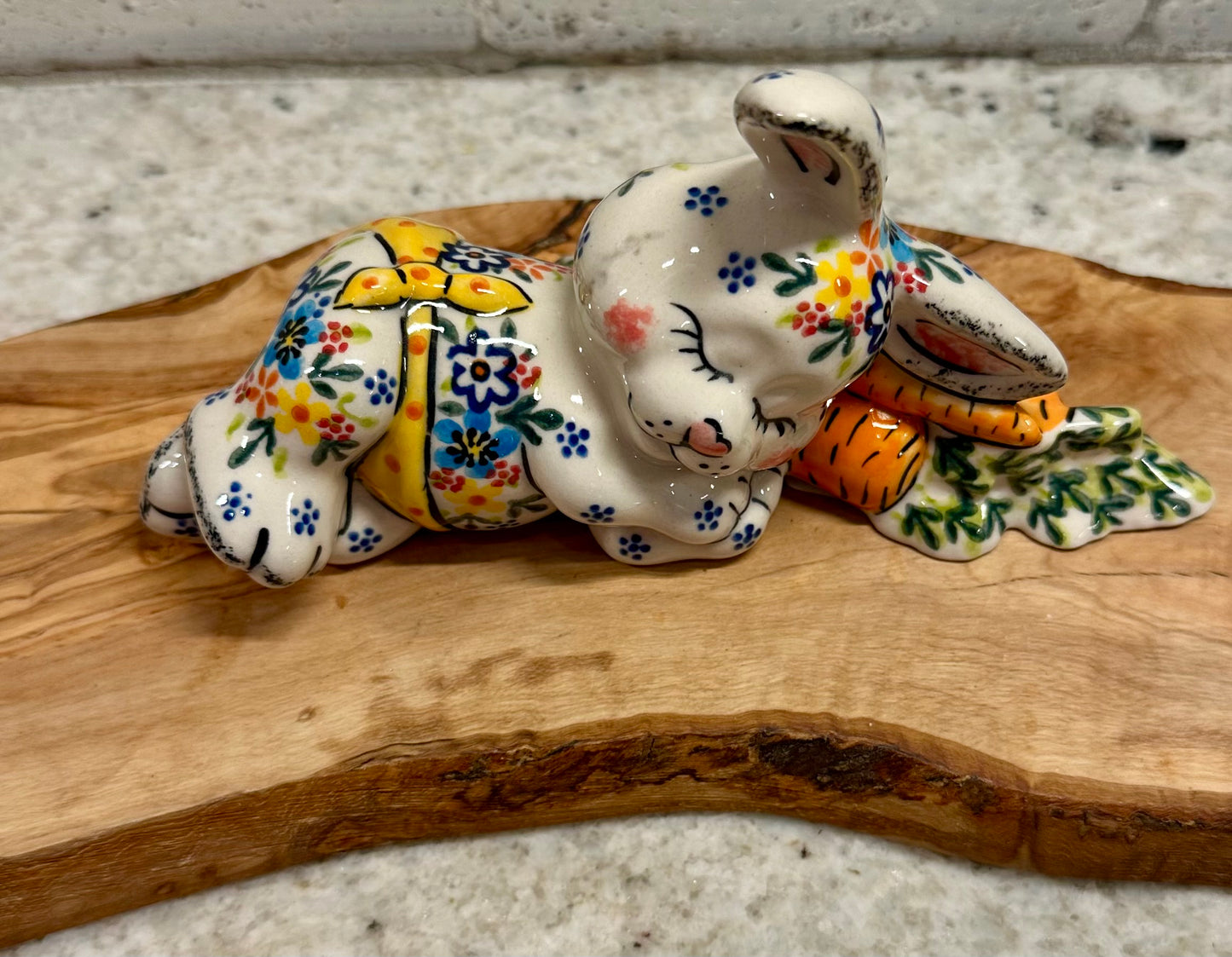 Vena Sweet Bunny Figurine