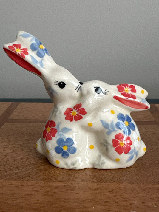 Kalich Polish Pottery, Kissing Bunnies Figurine, Pattern C