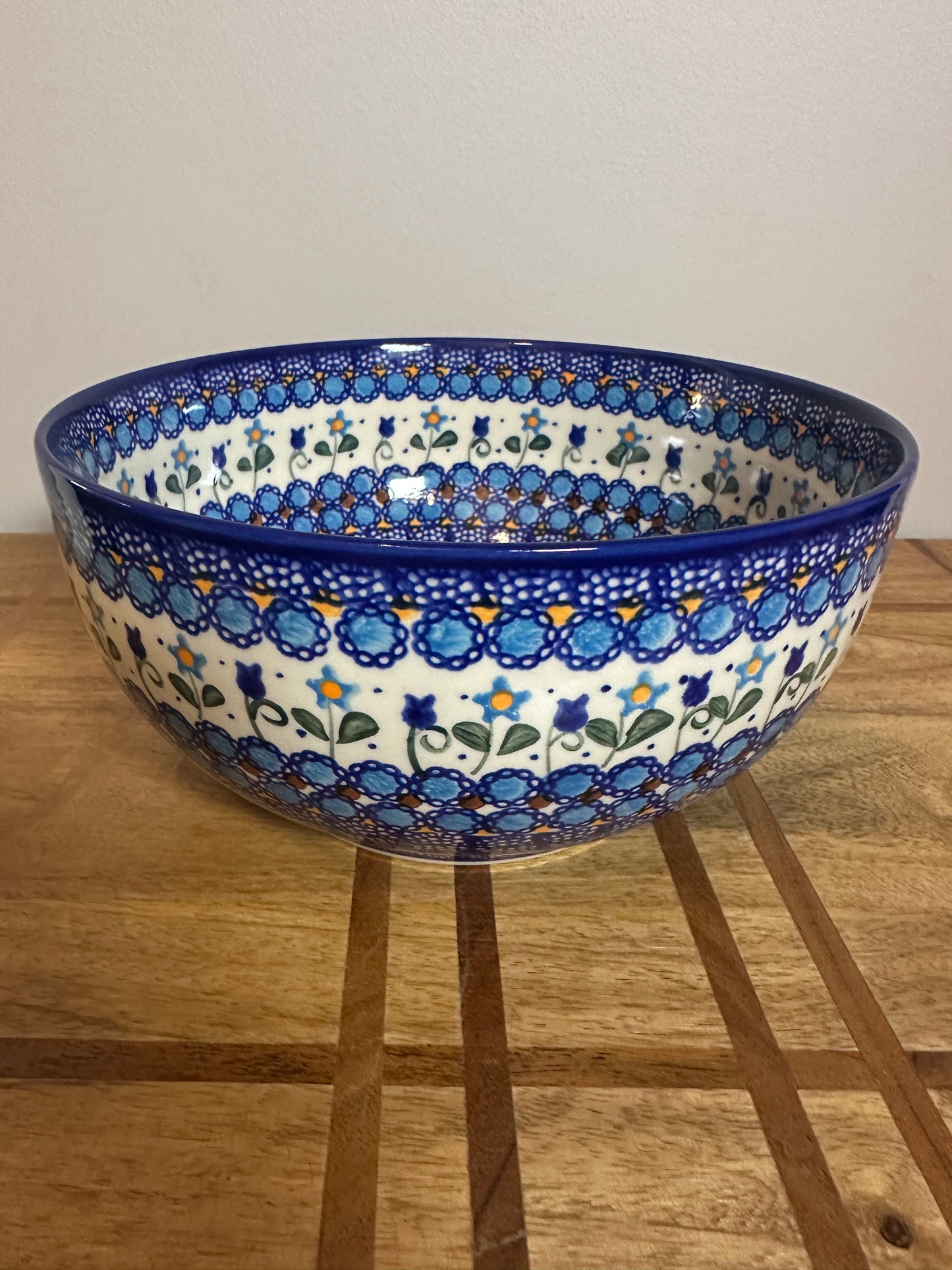 Vena, Savannah/Blue Tulip, Large Mixing Bowl
