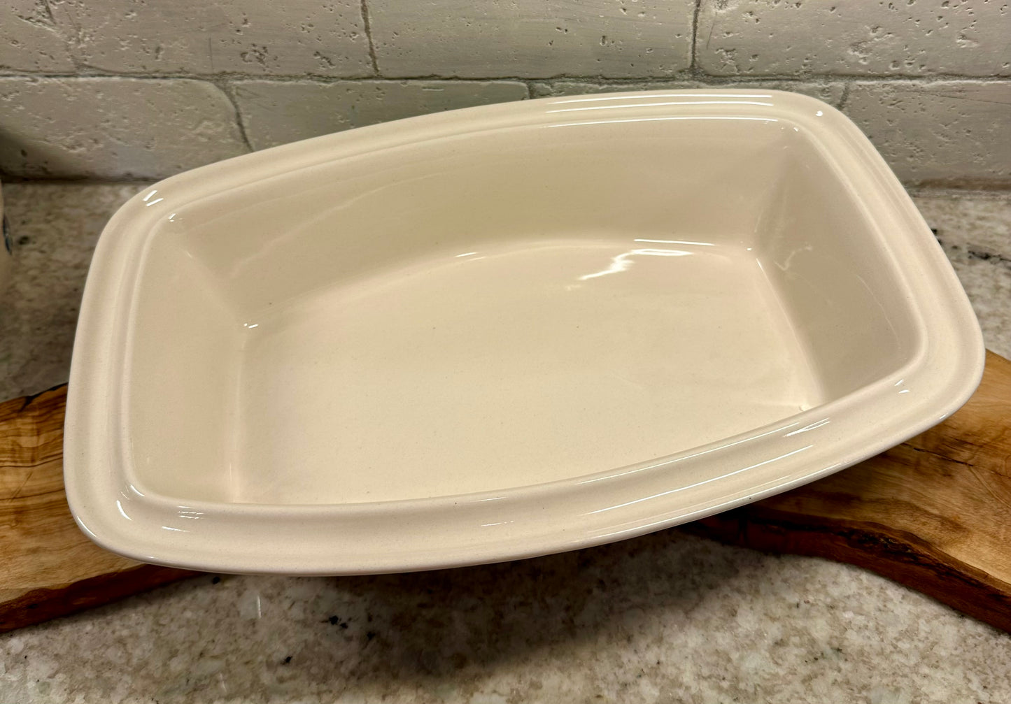 Manufaktura, Sage Floral, Covered Baker