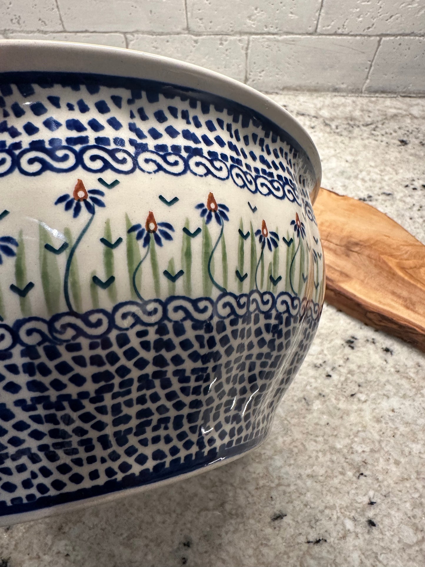 Manufaktura Polish Pottery,  Addie Jo, Large Scalloped Bowl