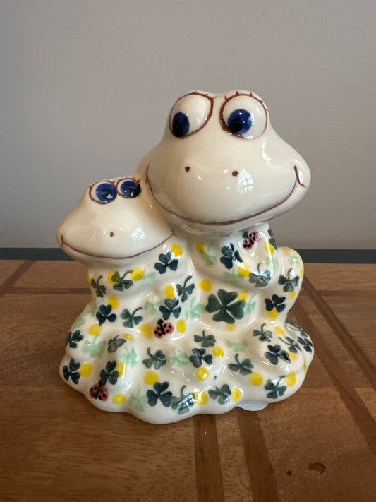 Vena Polish Pottery, Lucky Shamrock Double Frog Figurine