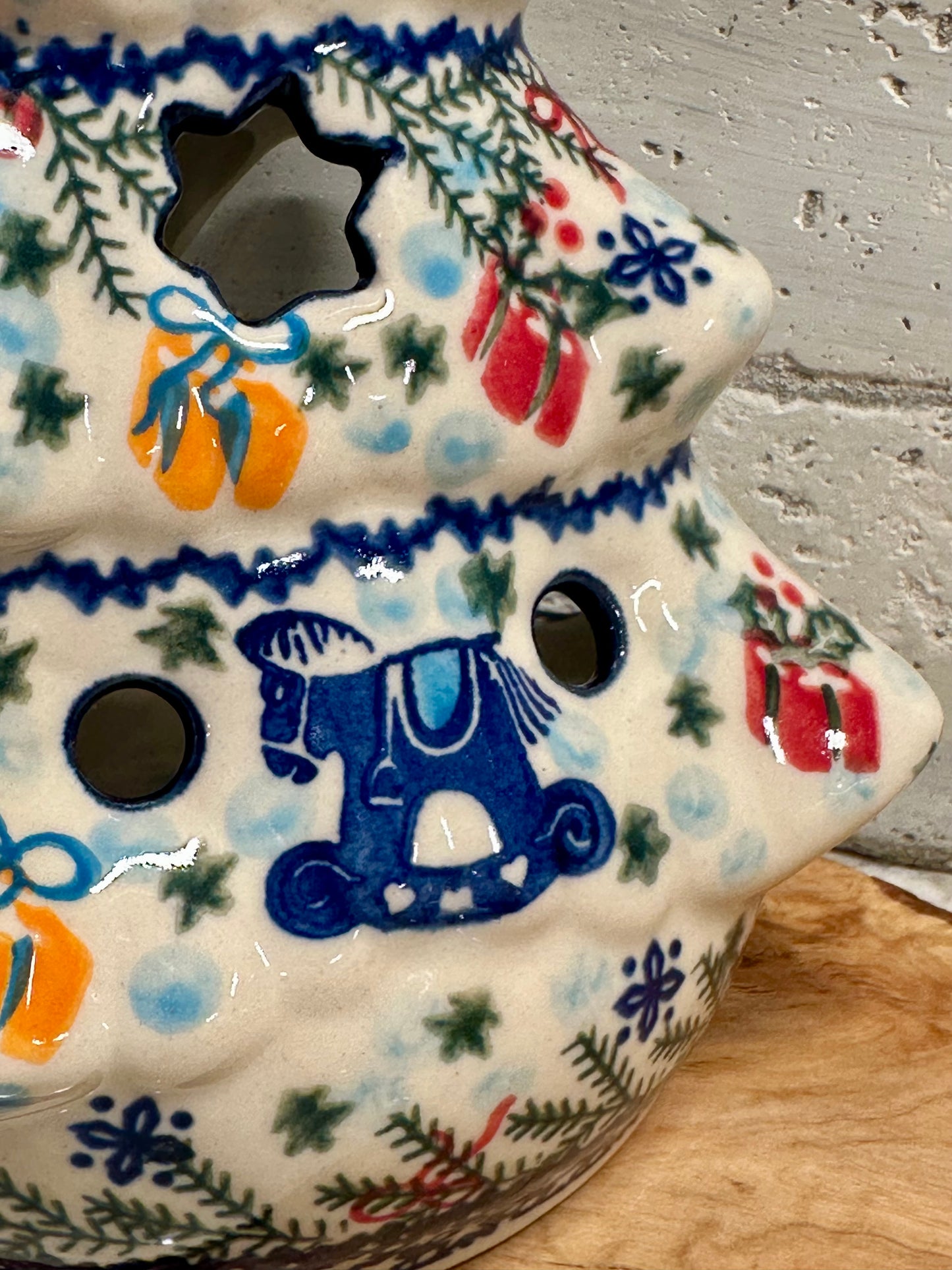 Vena, Christmas Bounty Christmas Tree Luminary