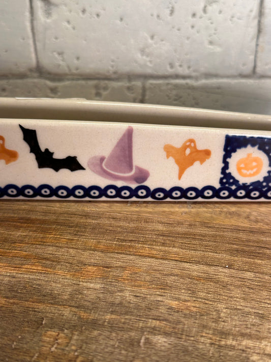 Manufaktura Polish Pottery, Halloween, Pumpkins, Witch Hats, Ghosts & Bats Olive Dish