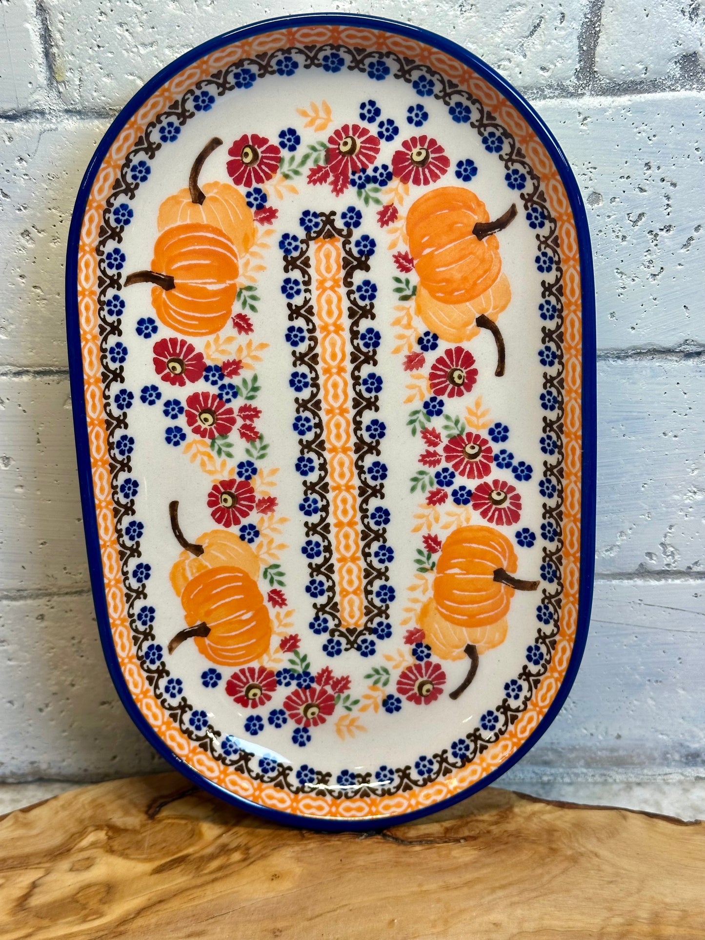 Manufaktura, Pumpkin Patch, Small Oval Tray 9"