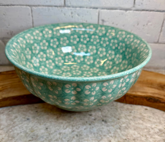 Manufaktura, F24 Mint Blossom, Scalloped Bowl 9.4"