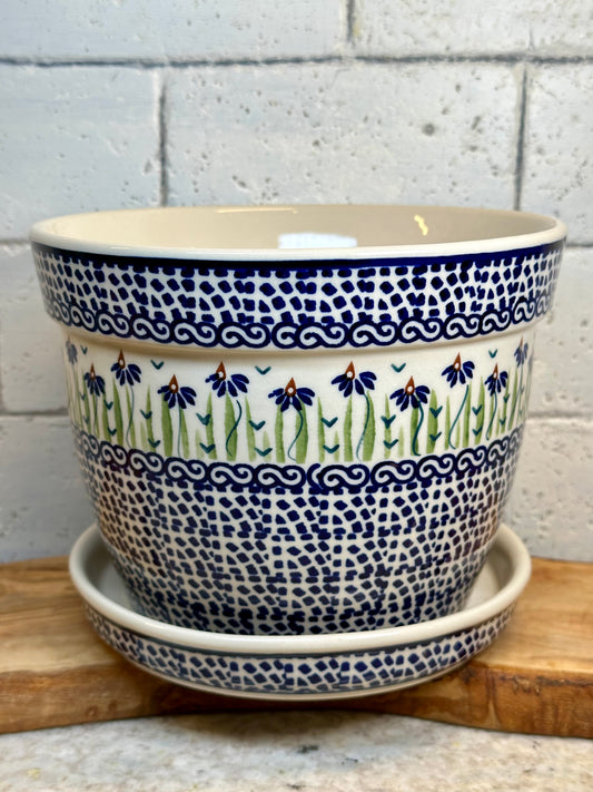 Manufaktura, Addie Jo, Large Flower Pot with Drainage and Tray