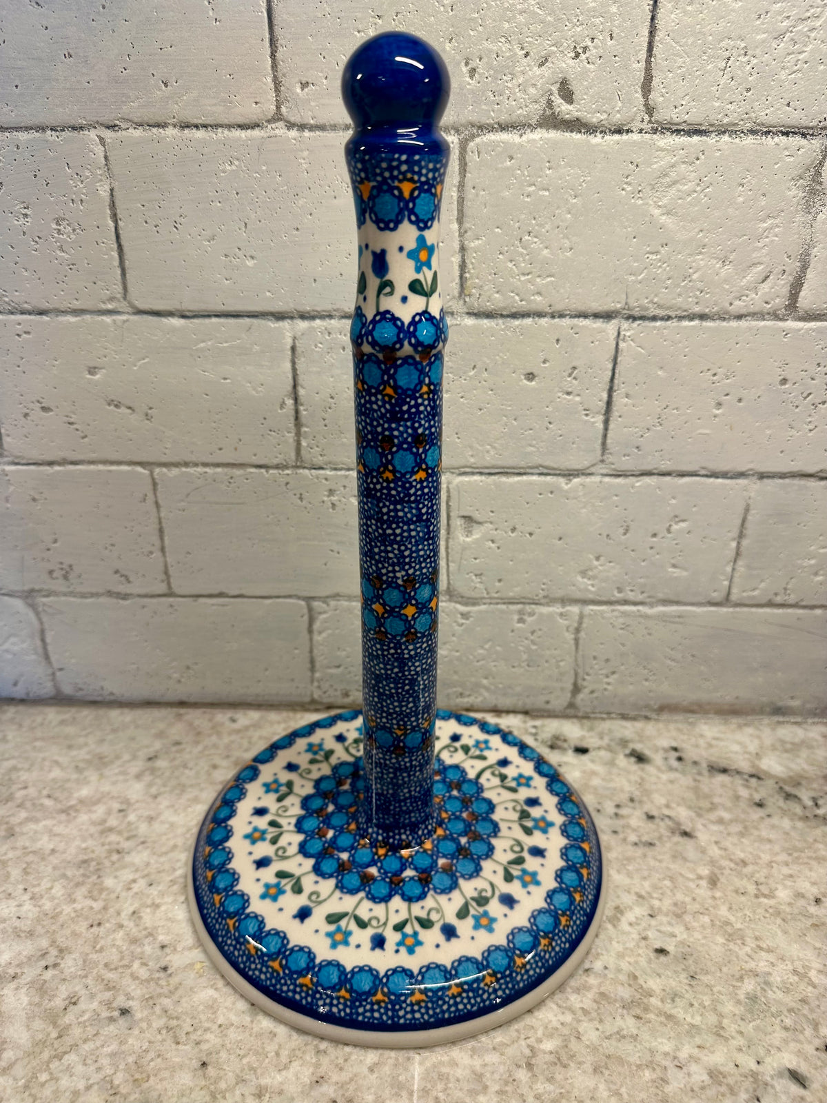 Vena, Savannah Paper Towel Holder