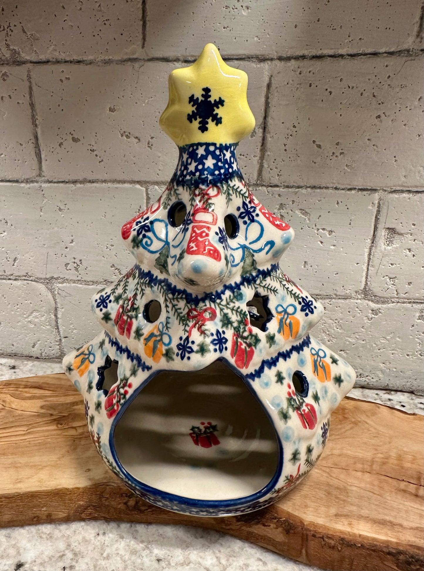 Vena, Christmas Bounty Christmas Tree Luminary