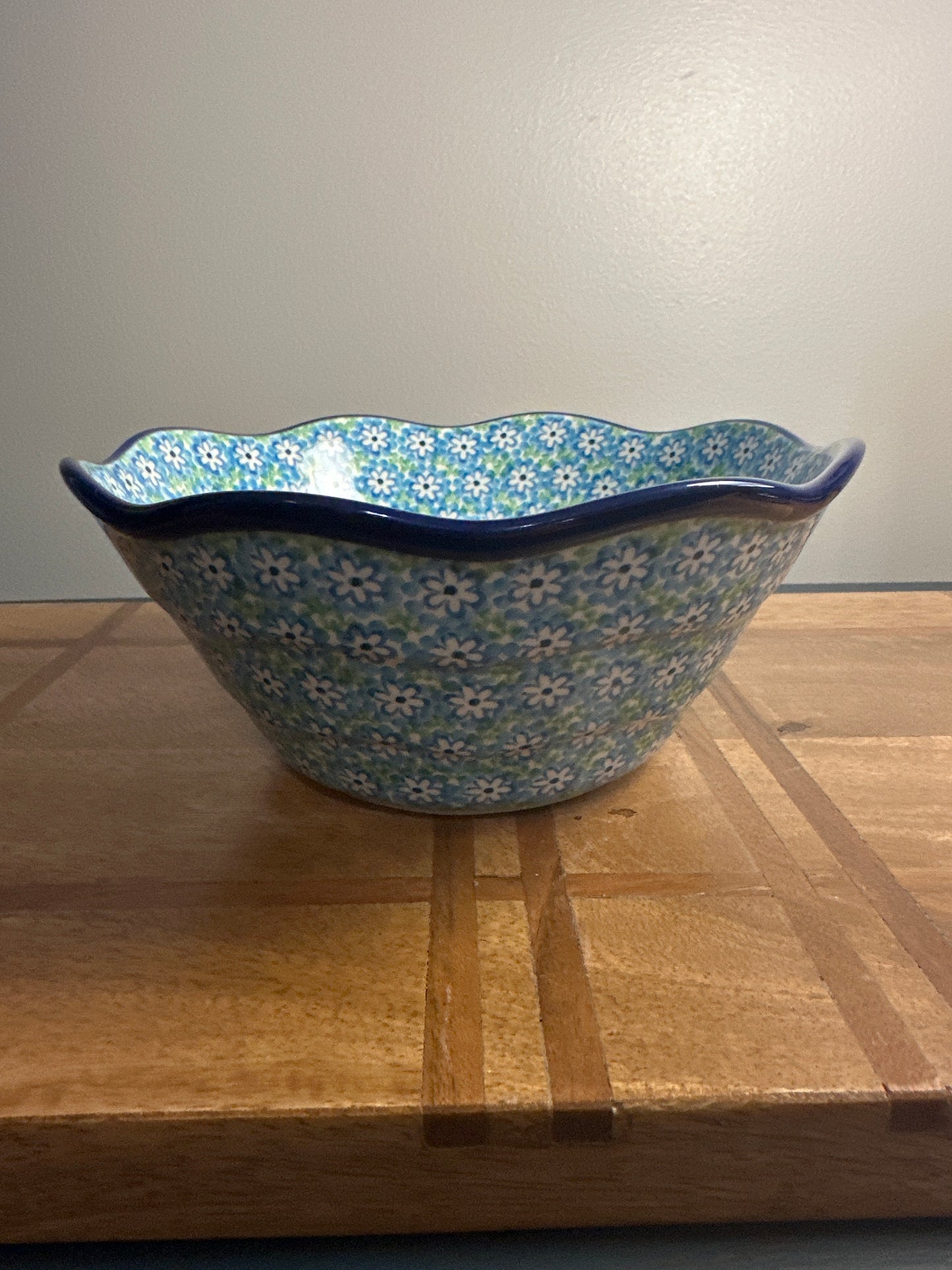 Ceramika Artystyczna Polish Pottery,  Sea Daisy Wavy Bowl