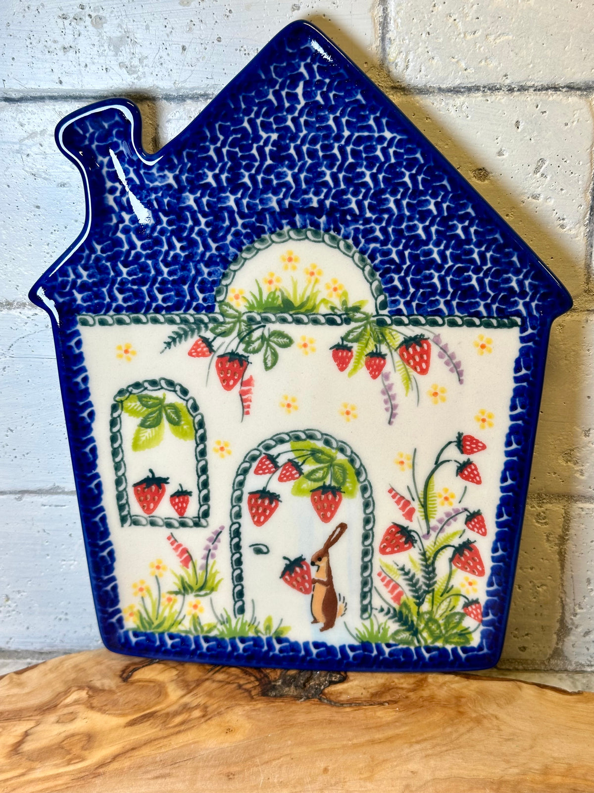 Kalich, A1, Strawberries and Rabbit, House Plate
