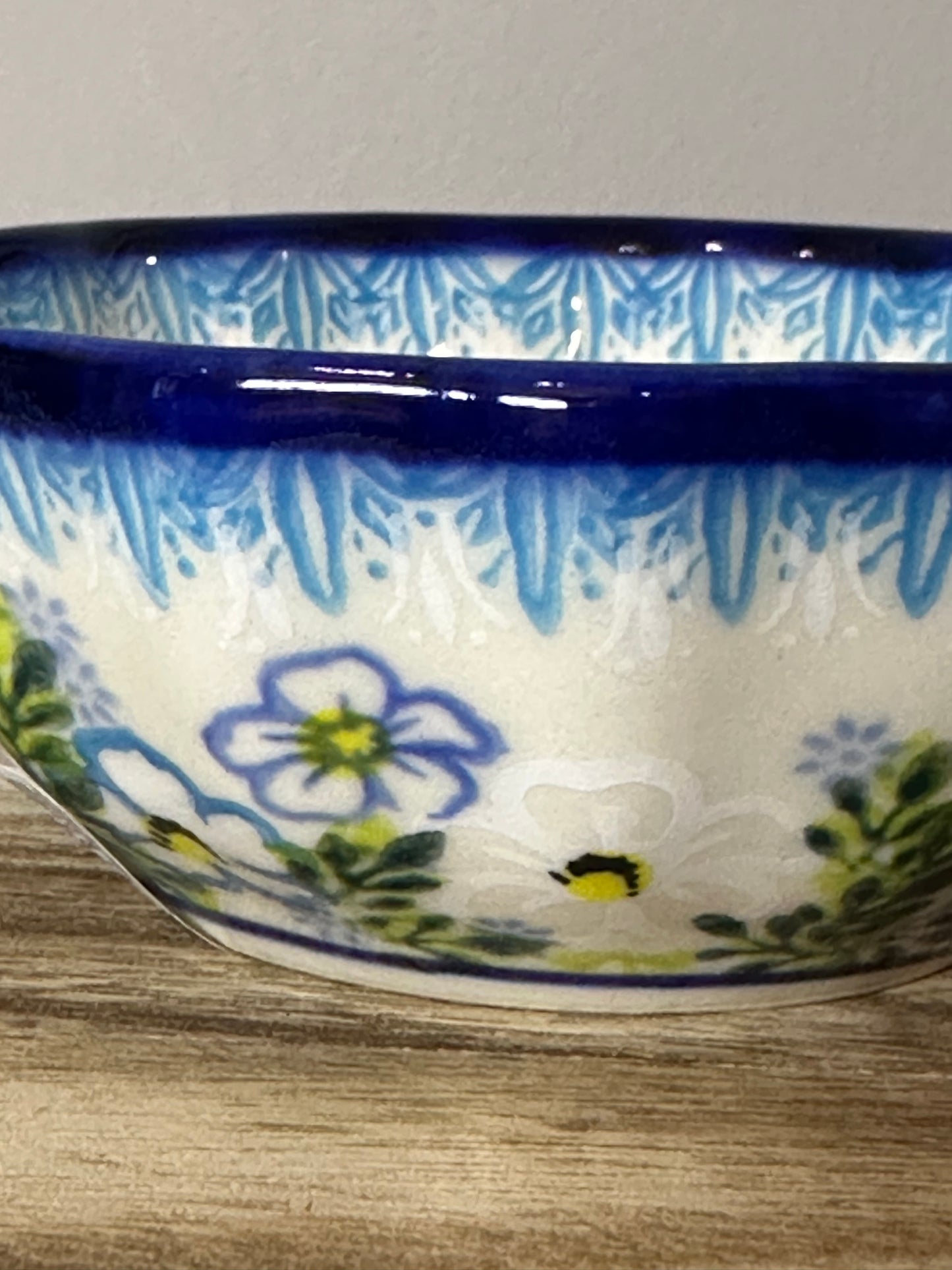 Kalich, Art Level, Blue & White Flower, Scalloped Bowl