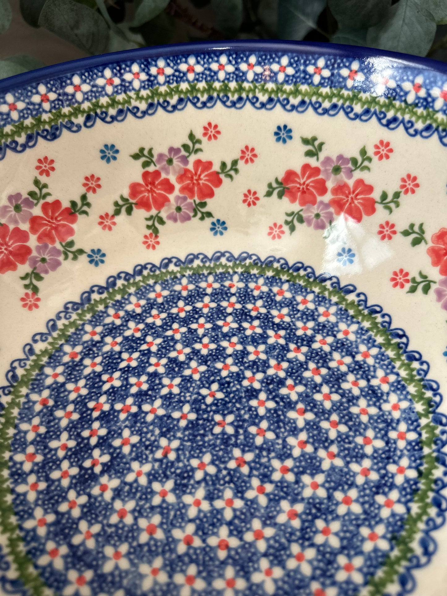 Kalich Polish Pottery.  Unikat Art Level, Tea In The Garden, 9.25" Serving/Mixing Bowl