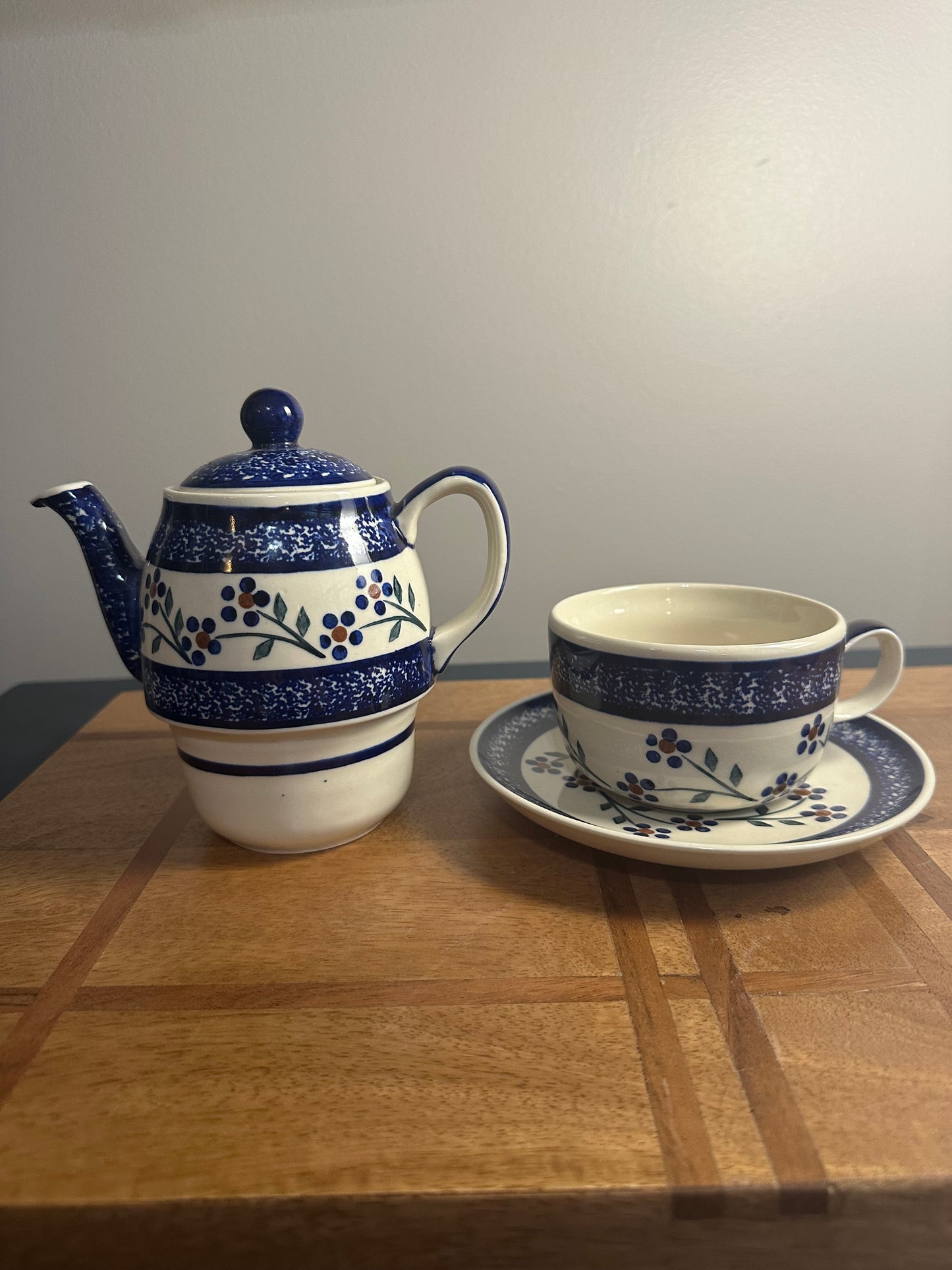 Wiza Polish Pottery Tea For One Teapot, Cup, Saucer
