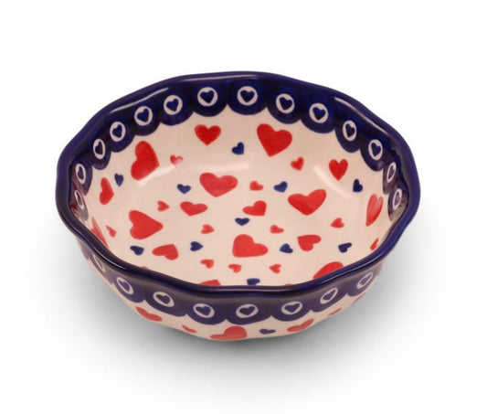 Millena Polish Pottery, Pattern: 0201 Hearts, Waved Bowl