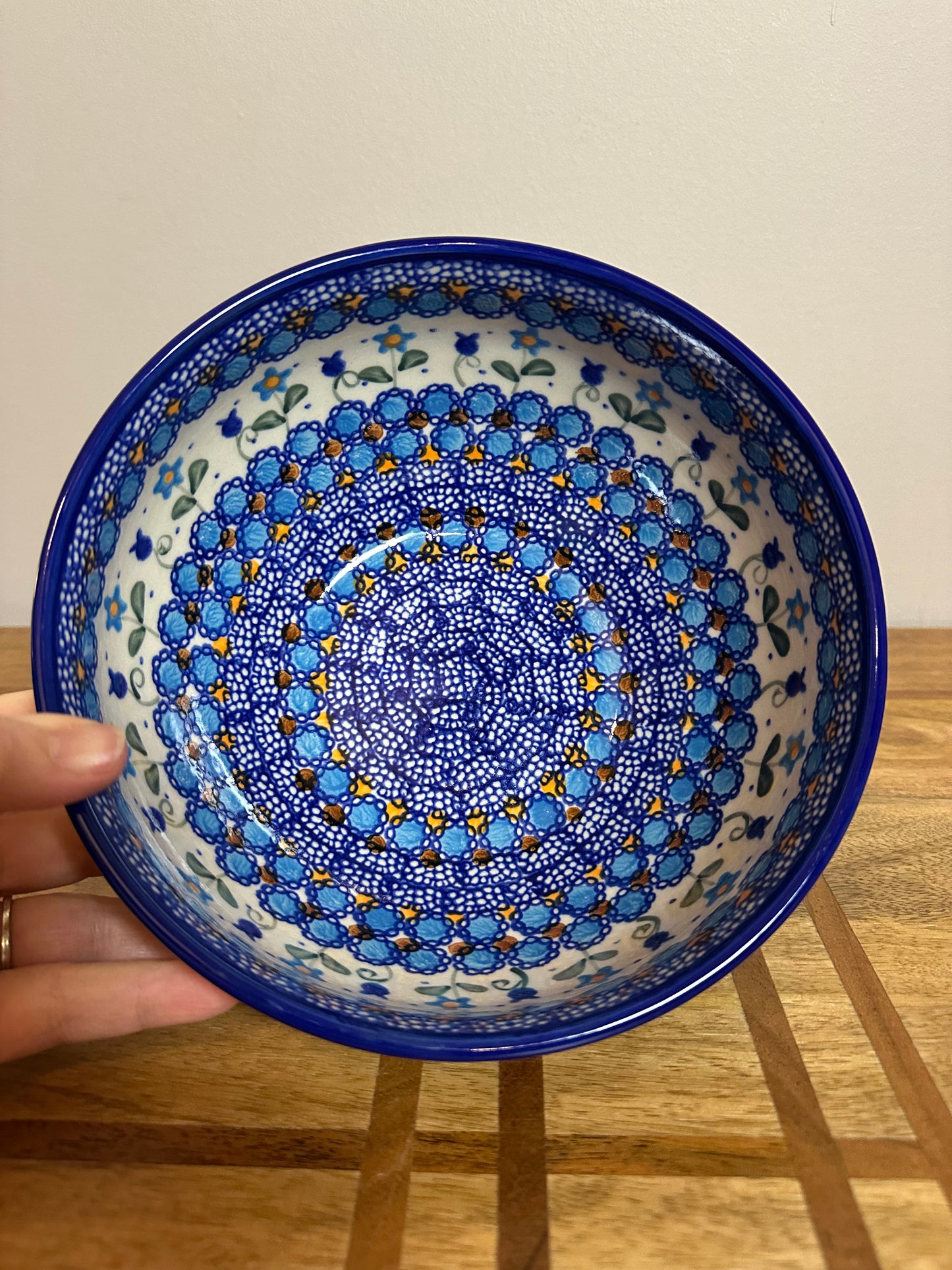 Vena, Savannah/Blue Tulip, Medium Mixing Bowl
