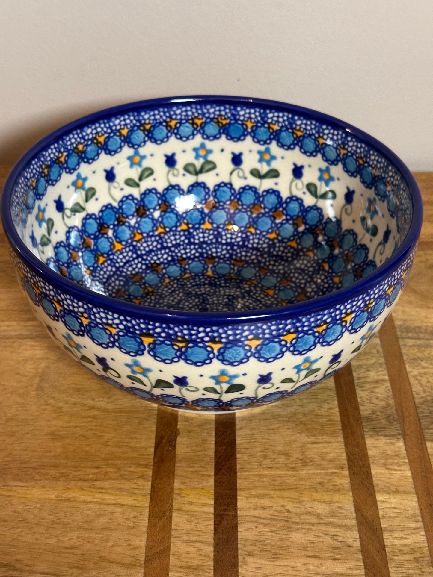 Vena, Savannah/Blue Tulip, Medium Mixing Bowl