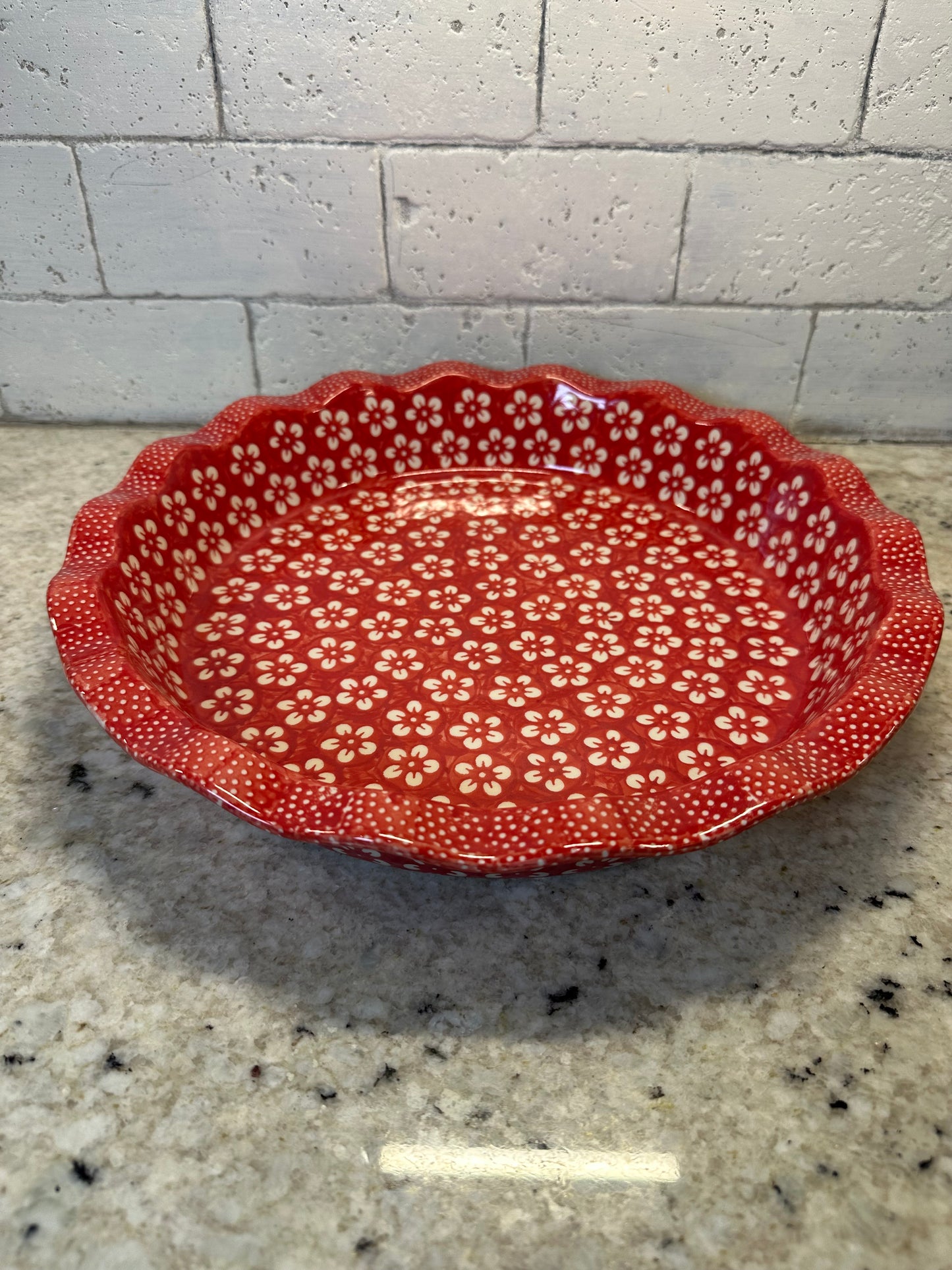 Manufaktura, Red Blossom,  Large Ruffled Baker
