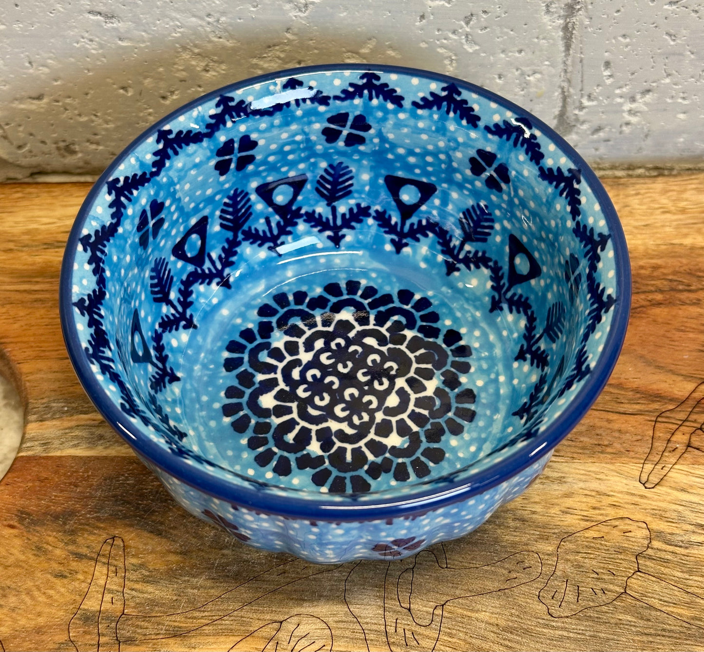 Manufaktura, Alpine Blues, Scalloped Bowl 4.5"