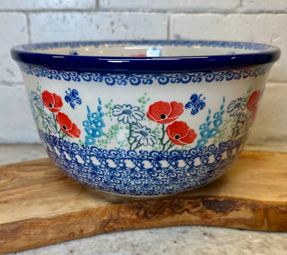 Ceramika Artystyczna, Red Poppies/Butterflies, Medium Mixing Bowl 8"