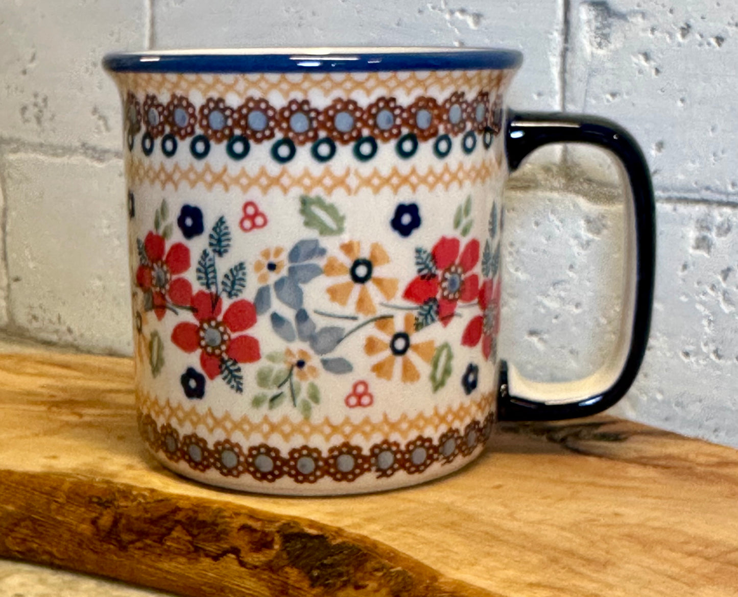 Manufaktura, Posies, Large Straight Mug.  12 oz