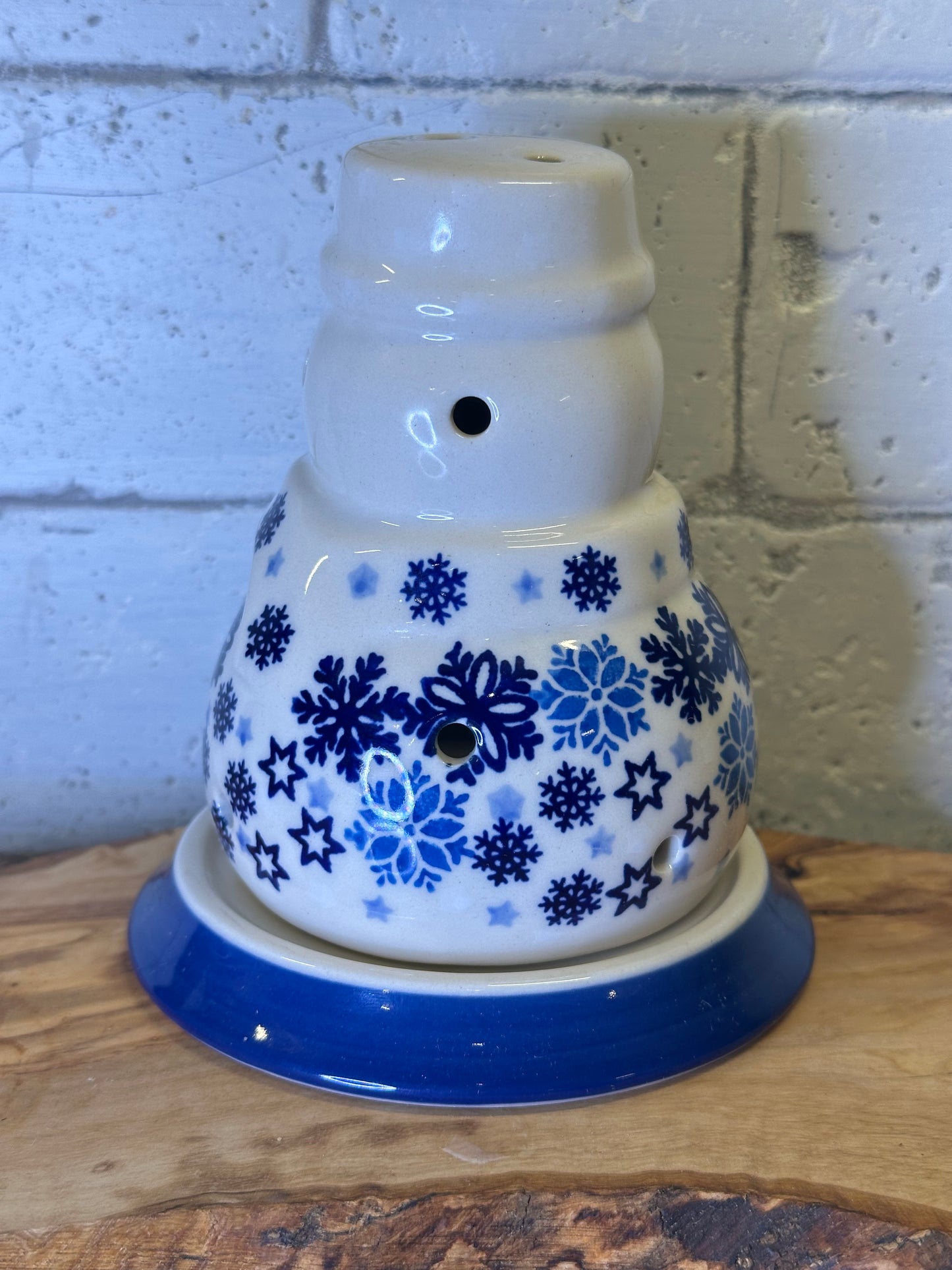 Manufaktura Polish Pottery, Snowdrift Snowman Luminary 5"