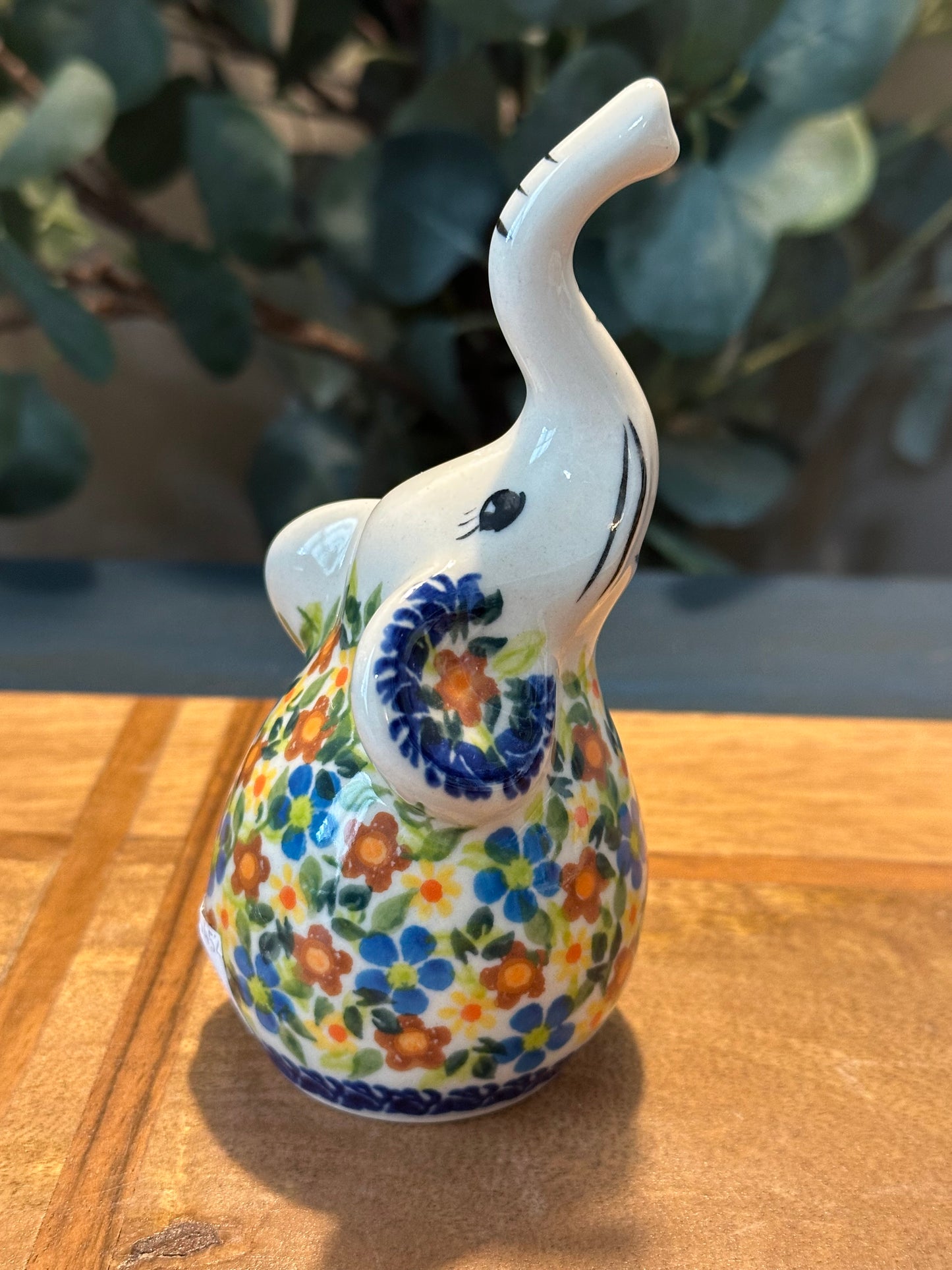 Kalich Polish Pottery.  Unikat Art Level, Ellie's Floral Fiesta, Figurine/Ring Holder
