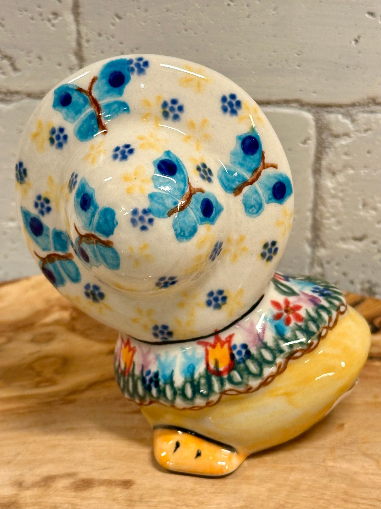 Vena, Garden of Eden Lady Duck with Bonnet Figurine