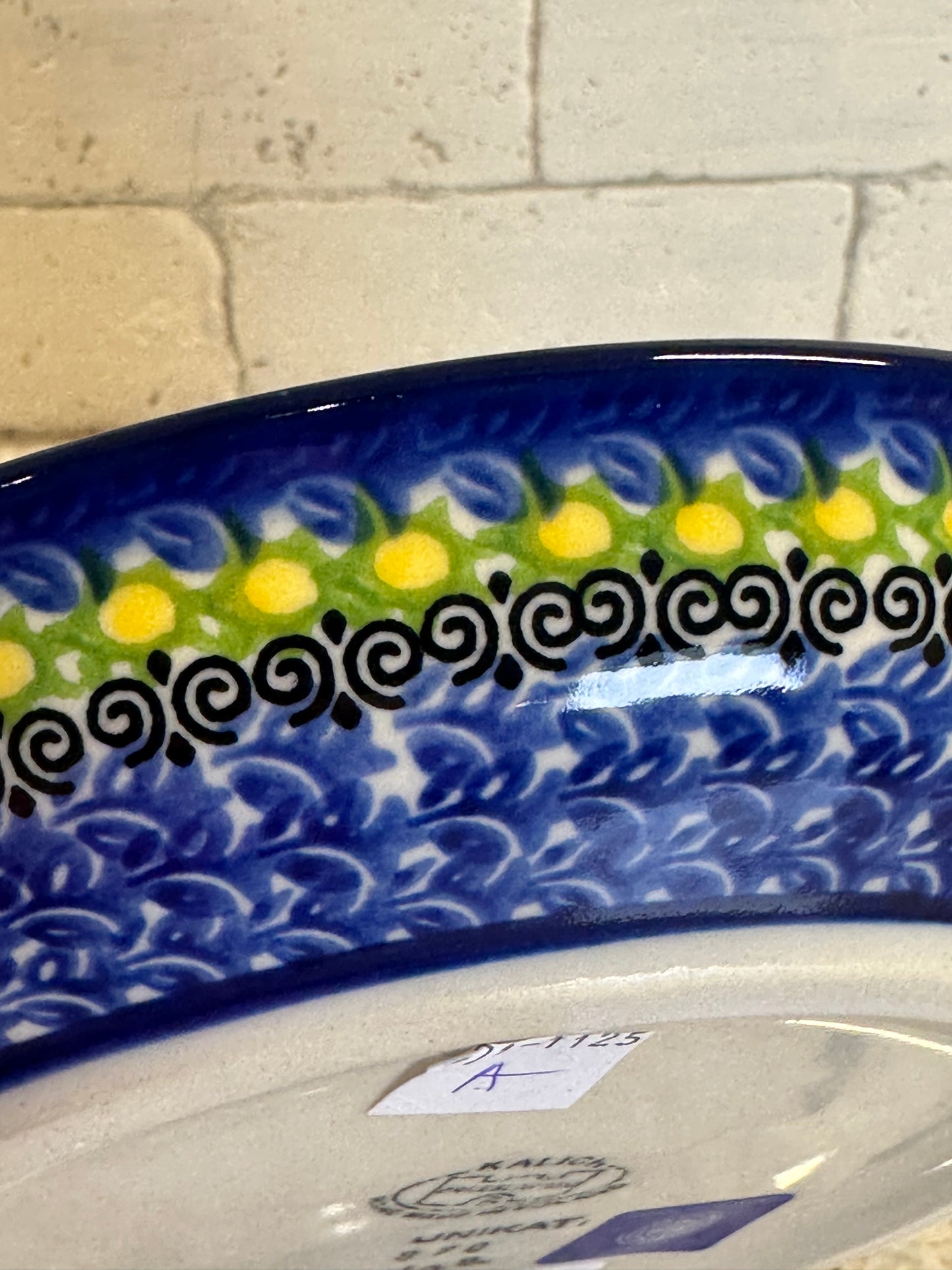 Kalich, Art Level A, Red Floral, Lipped Plate 8"