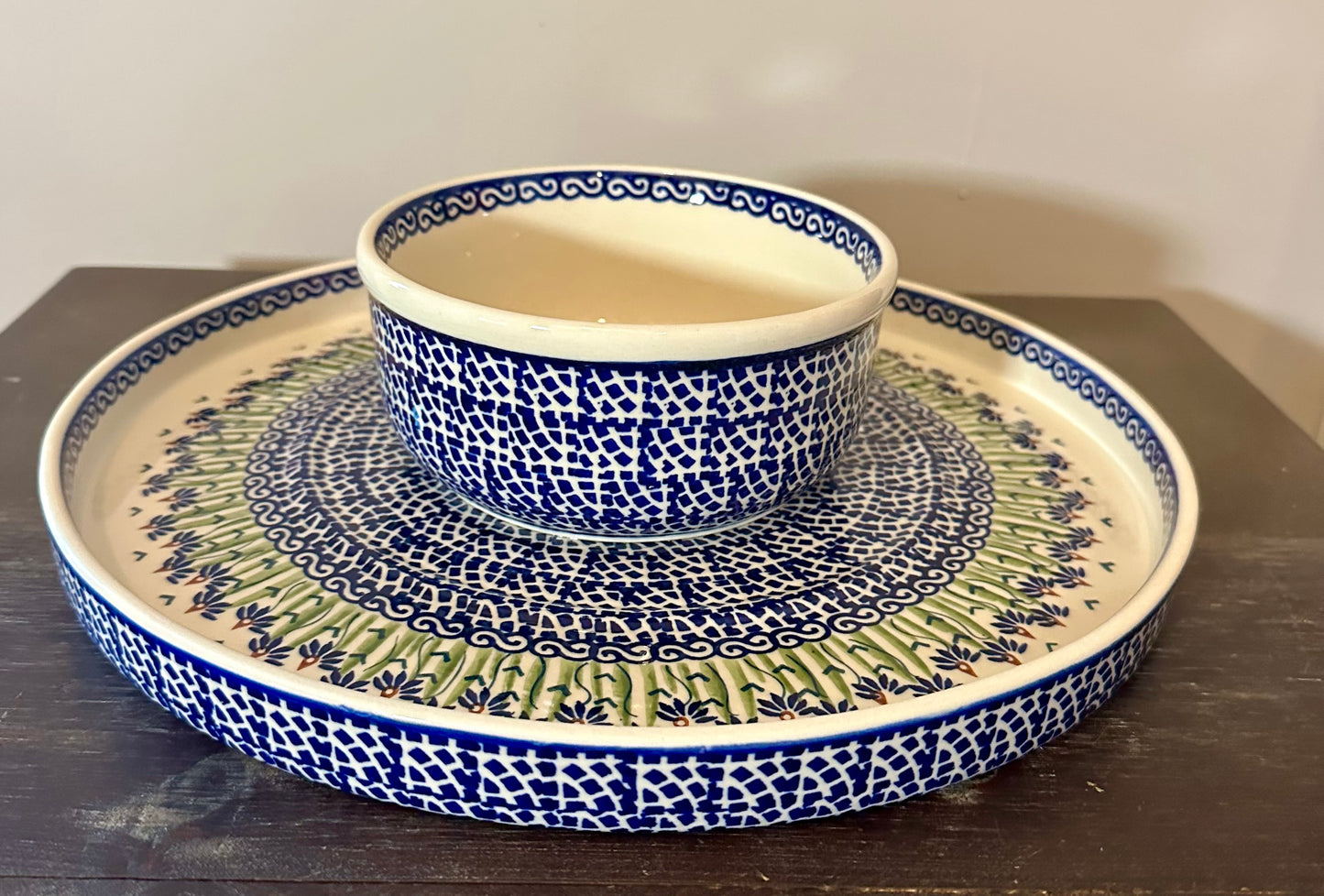 Manufaktura Addie Jo, Dual Dish