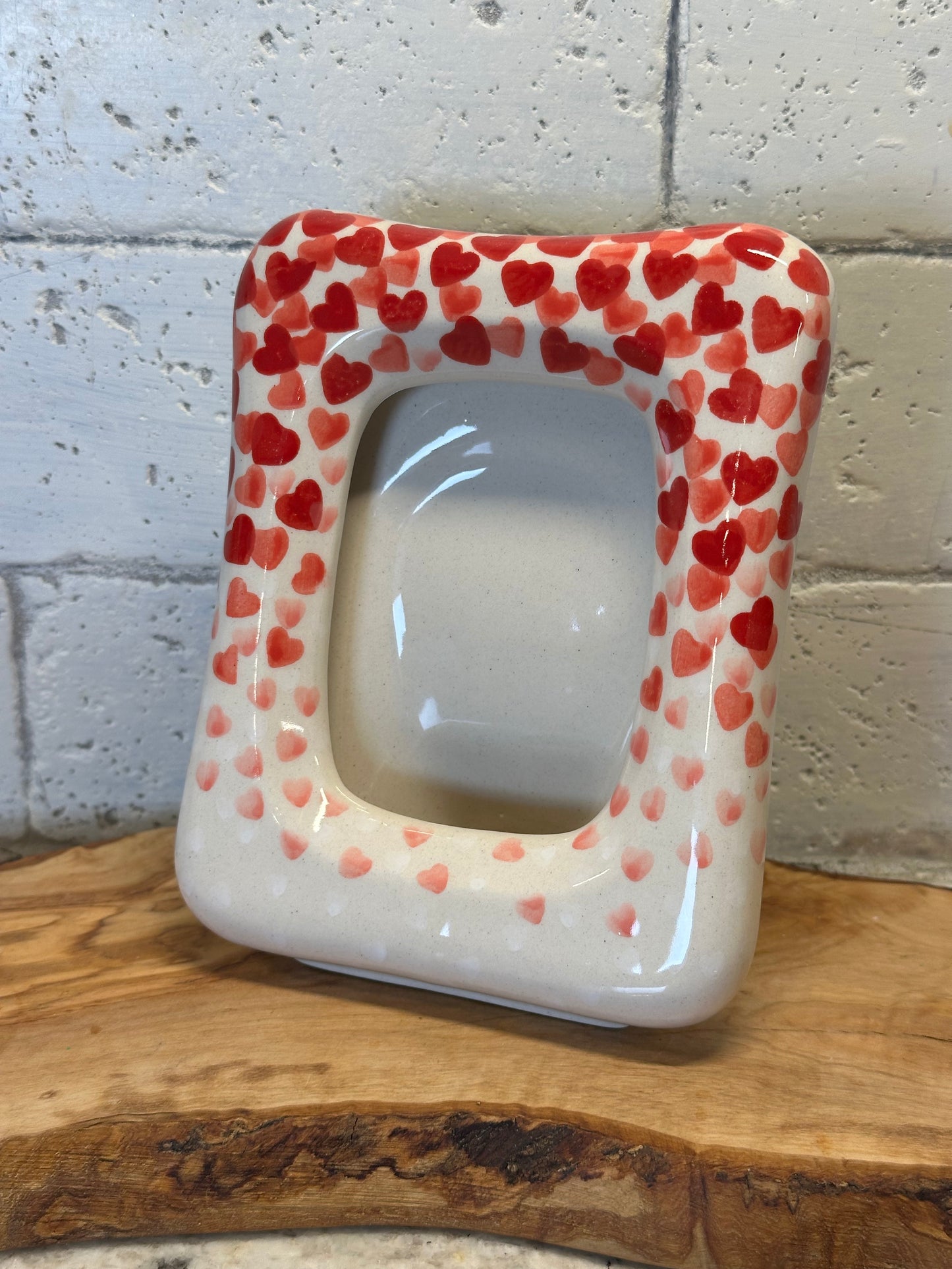 Manufaktura, Happy Hearts Frame