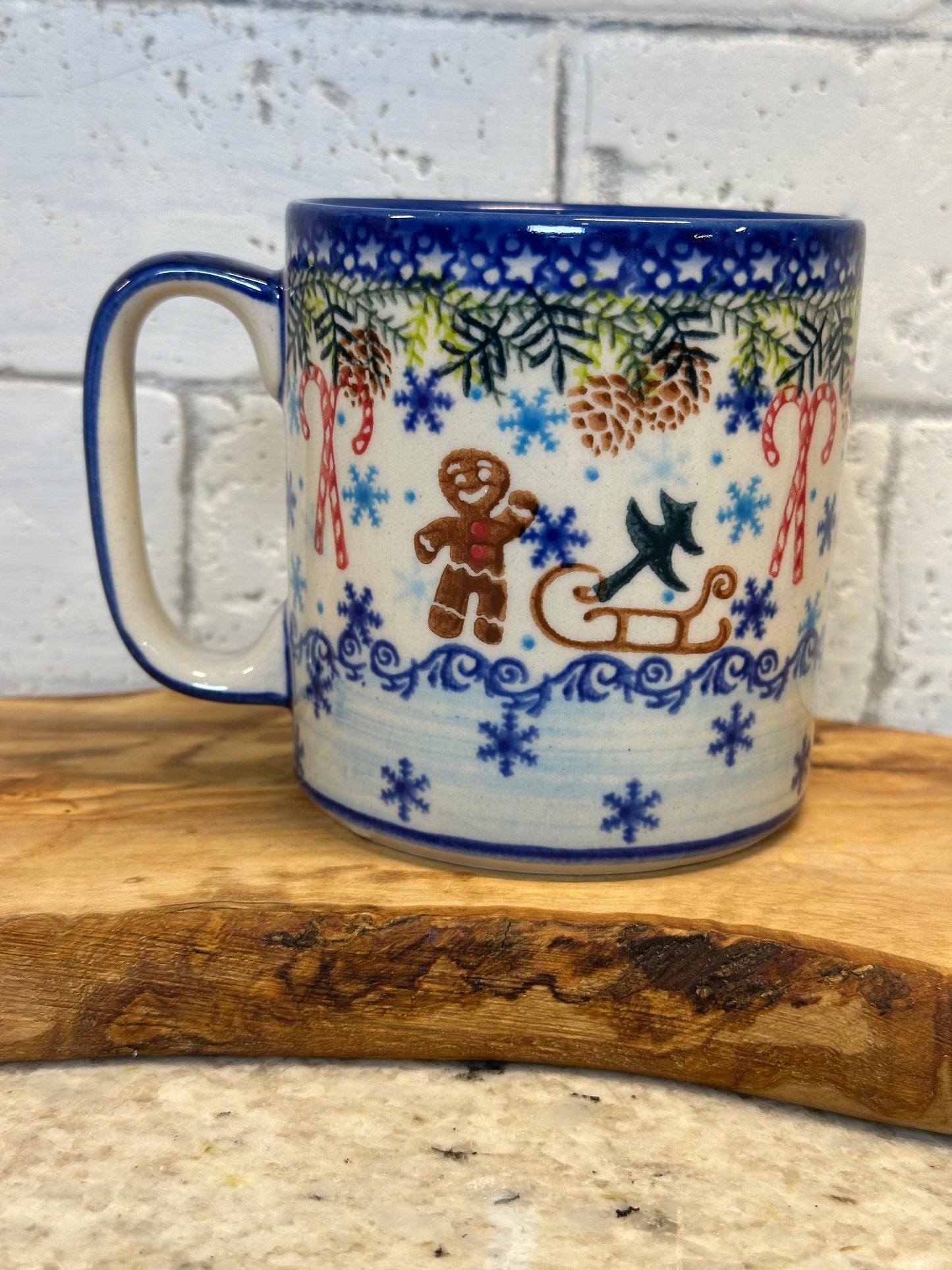 Vena, Sledding Gingerbread with Candy Canes, Straight Mug