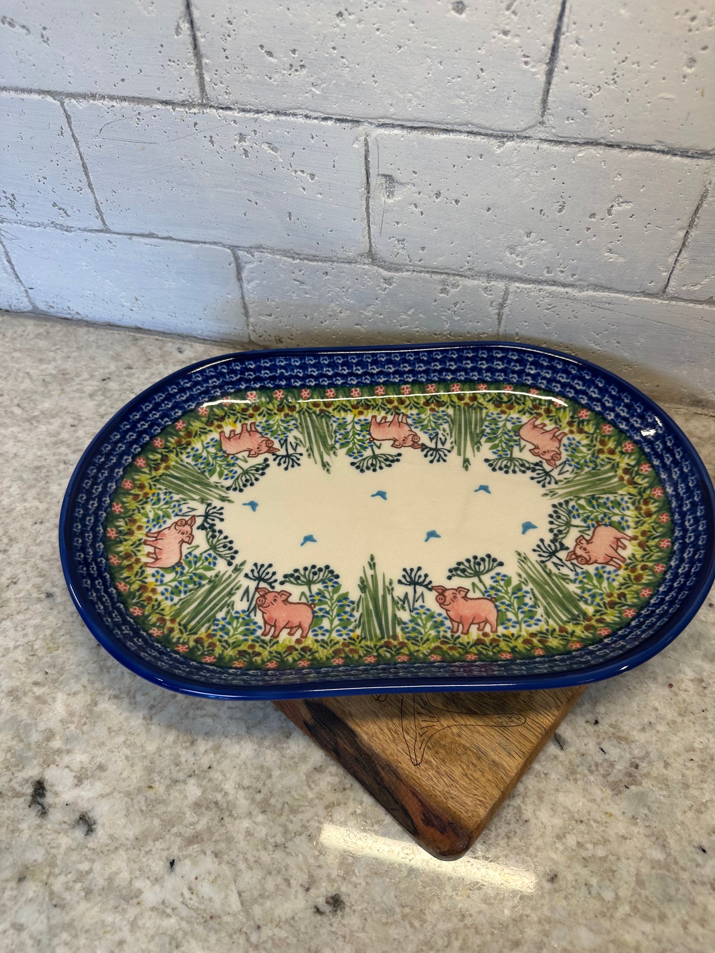 Kalich, Piggy, Large Oval Platter