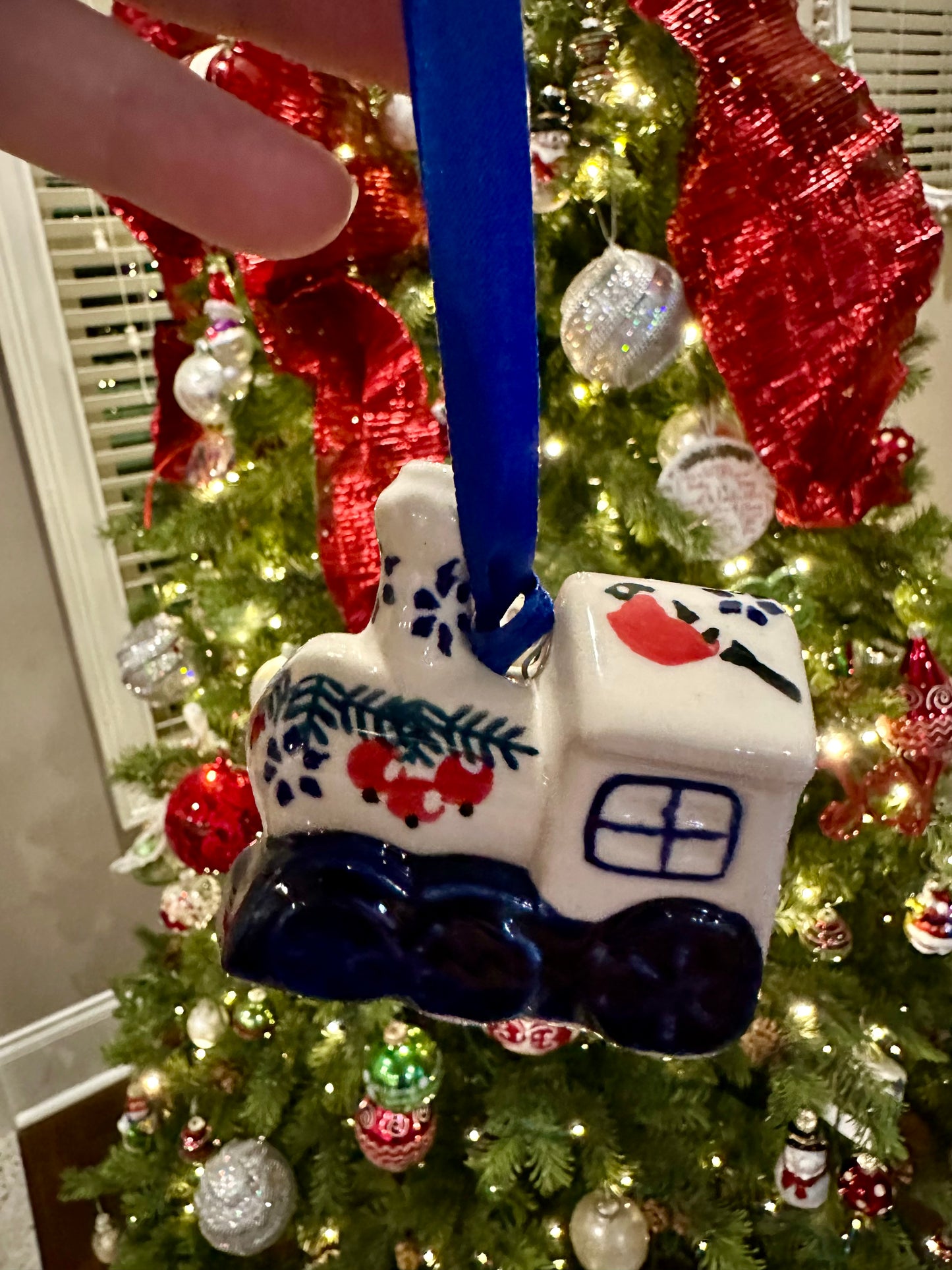 Manufaktura Filigree Train Ornament