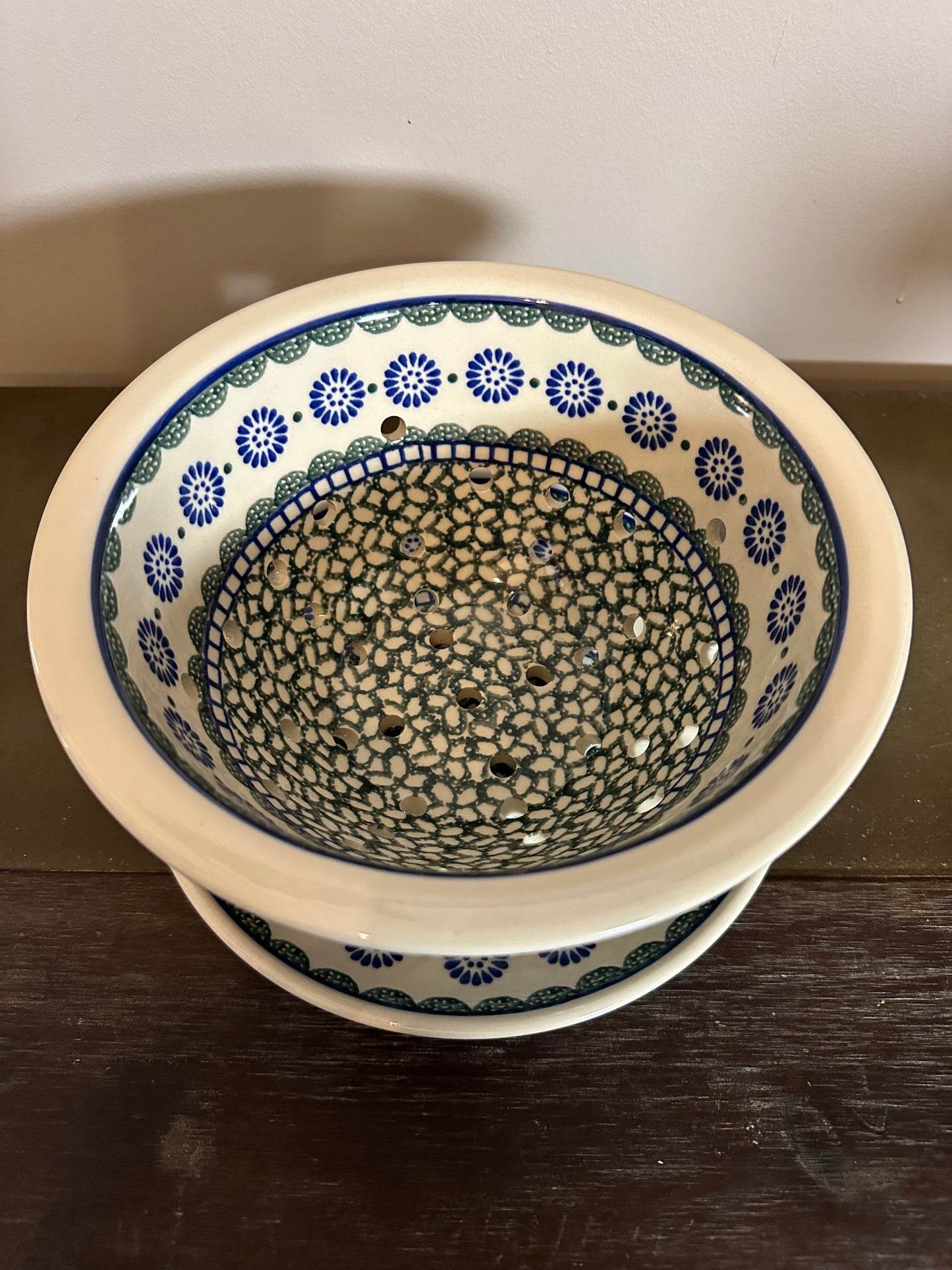 Ceramika Artystyczna, Maia, Berry Bowl/Colander with Plate