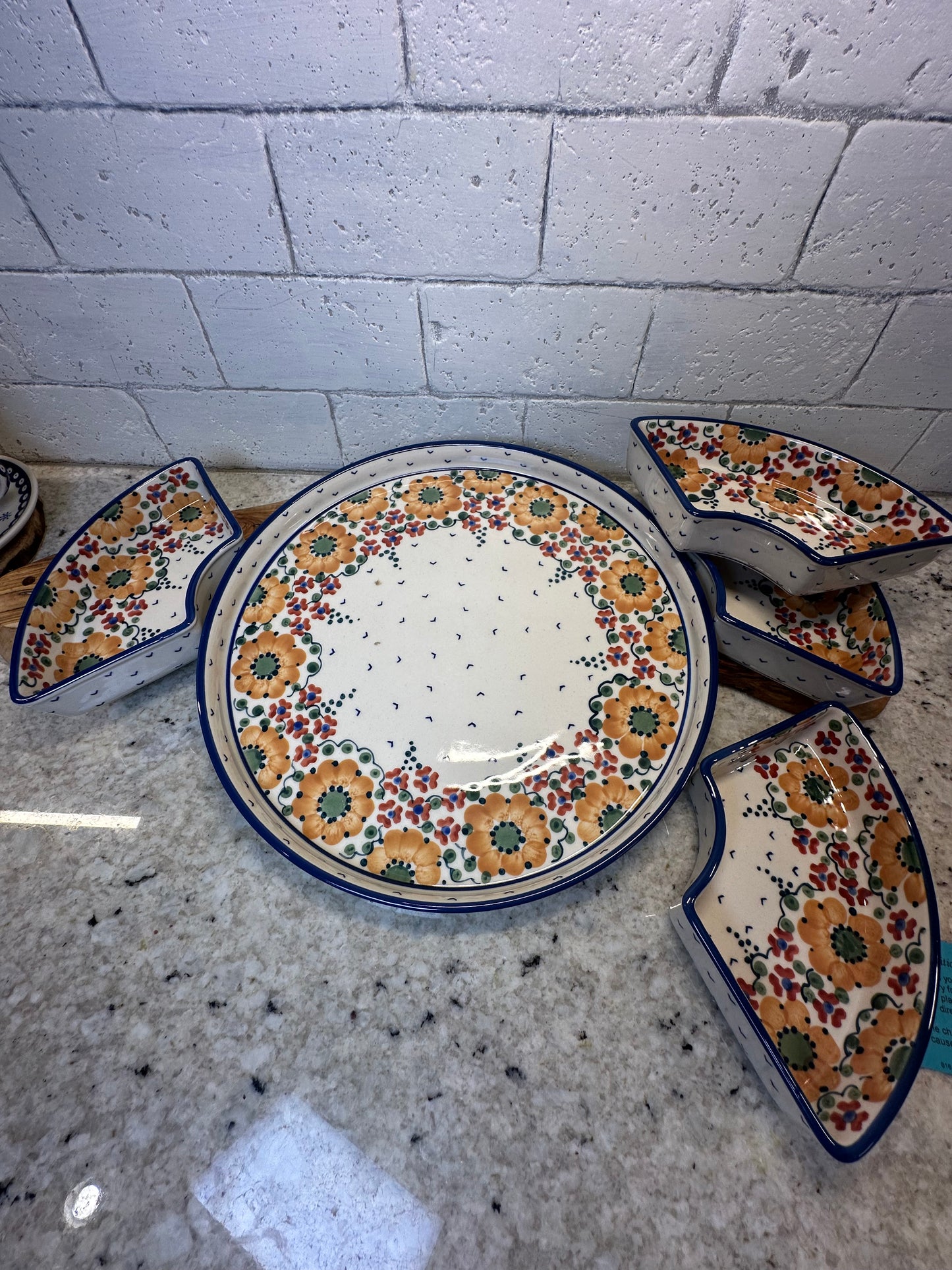 Manufakura, Avery, 5 Piece Platter/Serving Tray