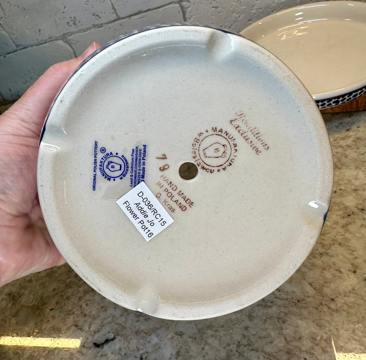 Manufaktura, Addie Jo, Medium Flower Pot with Drainage Hole and Tray